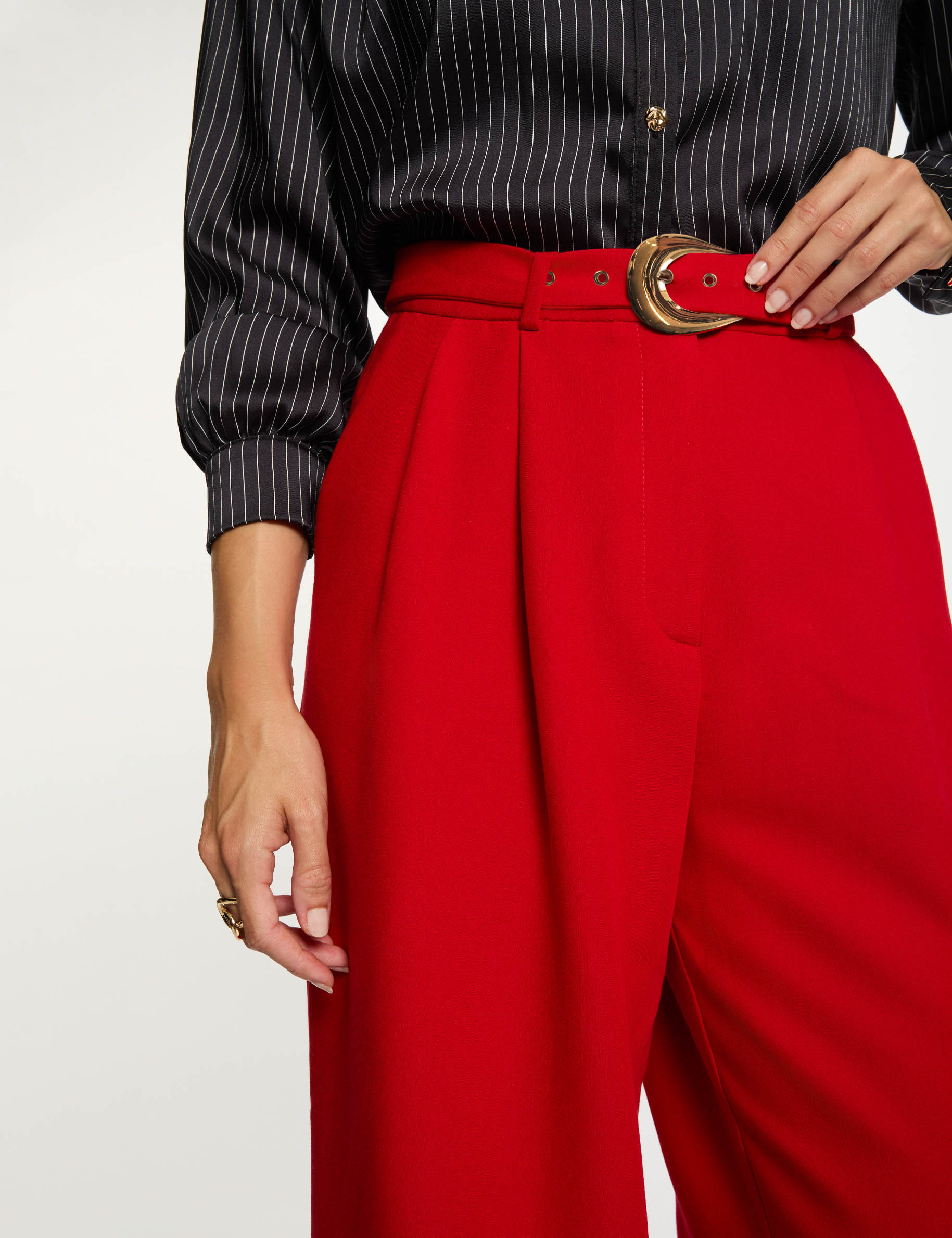 High-waisted wide trousers red women