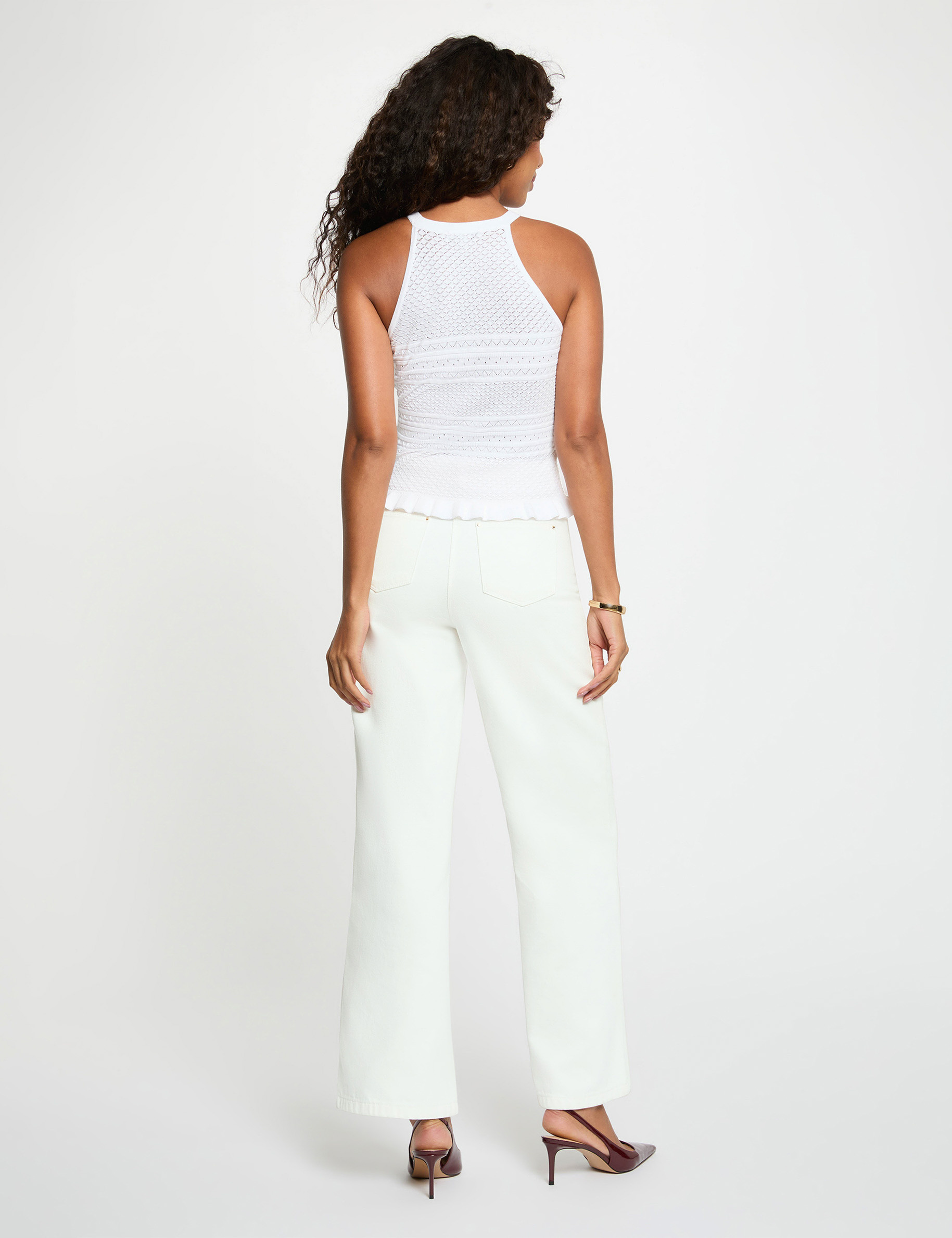 Sleeveless fitted sweater white women