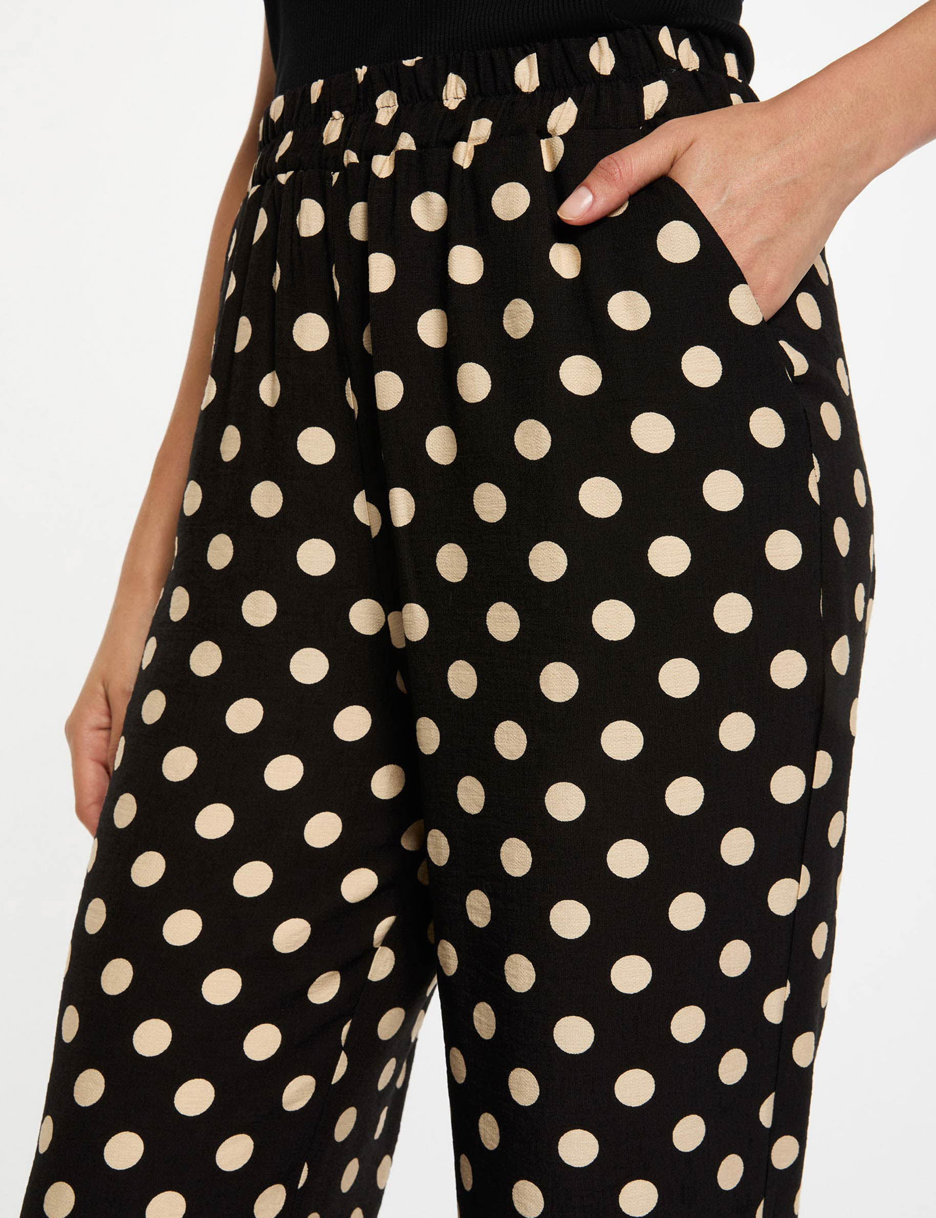 high waisted straight trousers black women High-waisted straight trousers black women