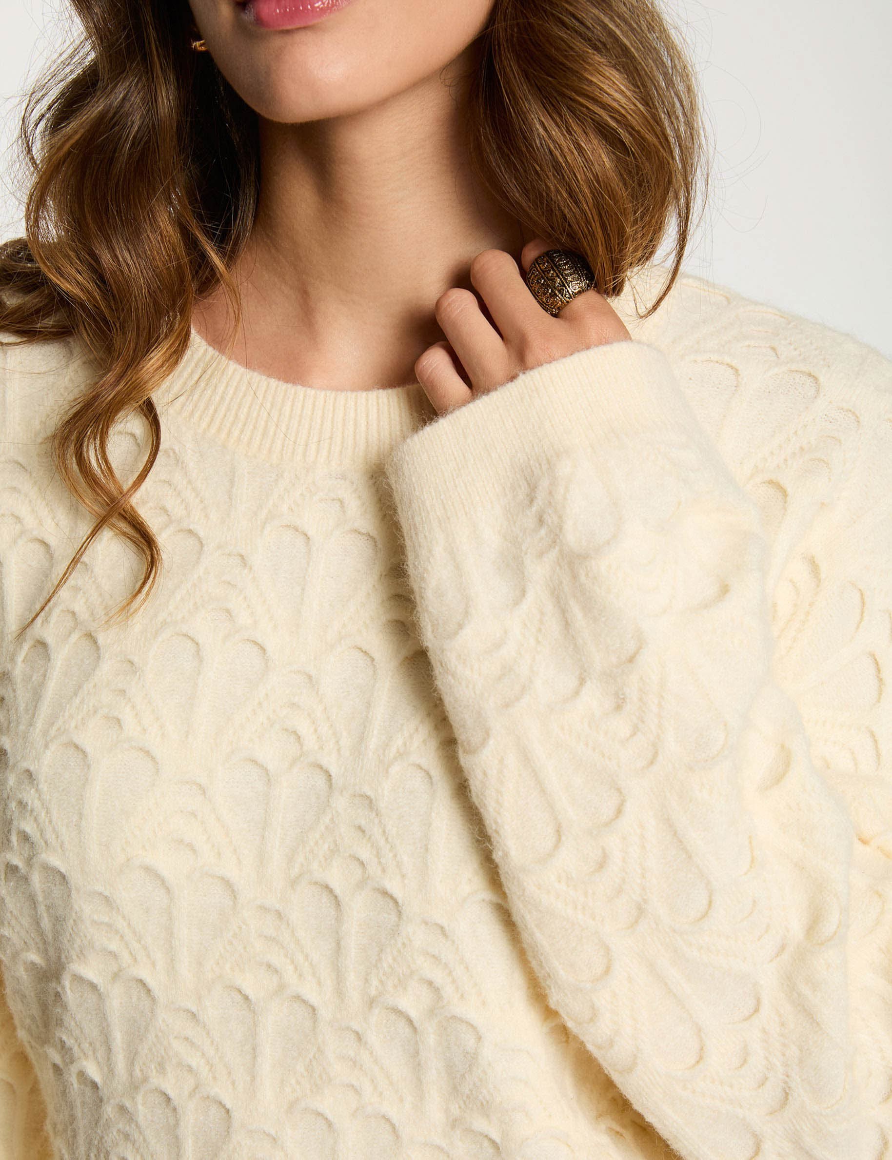 Pull col rond fantaisie ivoire femme