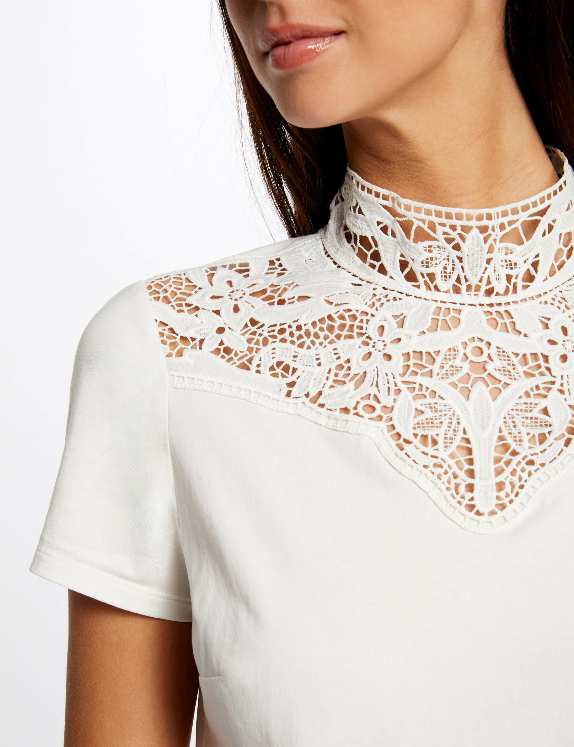 Short-sleeved t-shirt with lace ecru ladies' Short-sleeved t-shirt with lace ecru ladies'