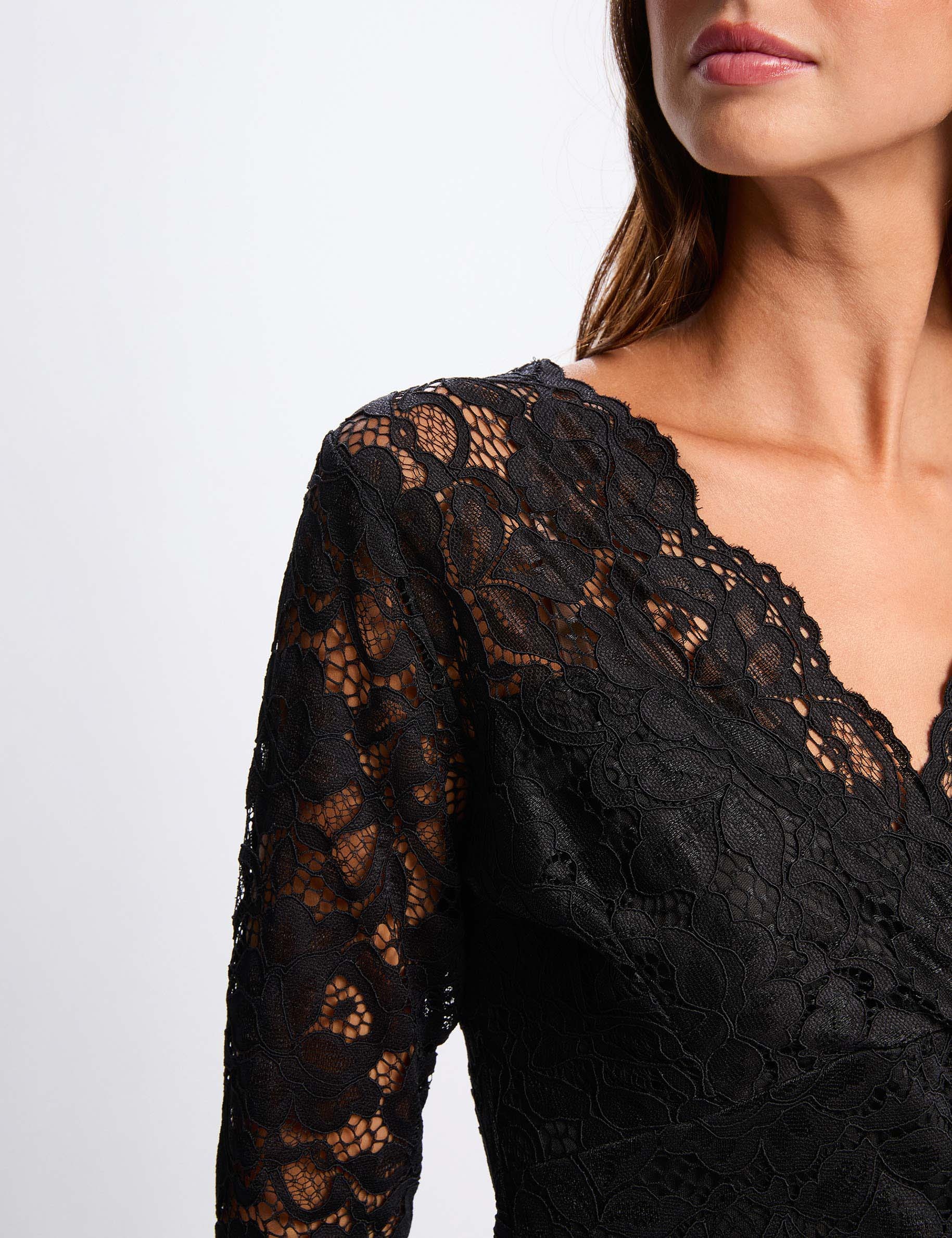 Lace dress with v-neck black women