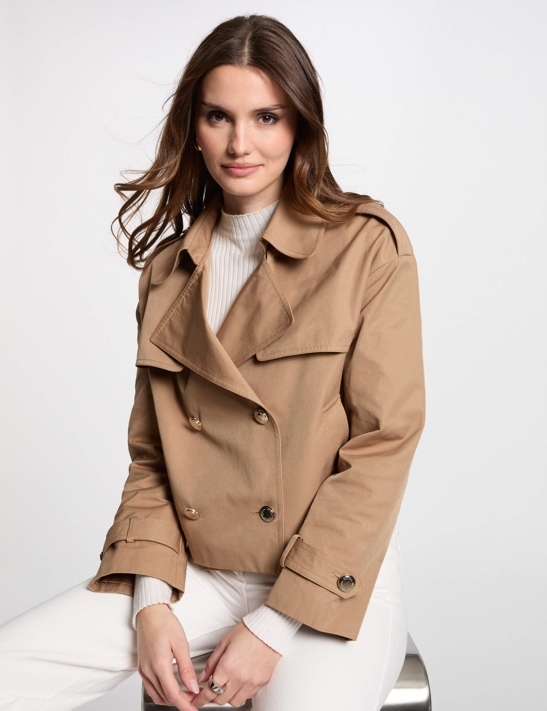 buttoned short trenchcoat camel women Buttoned short trenchcoat camel women