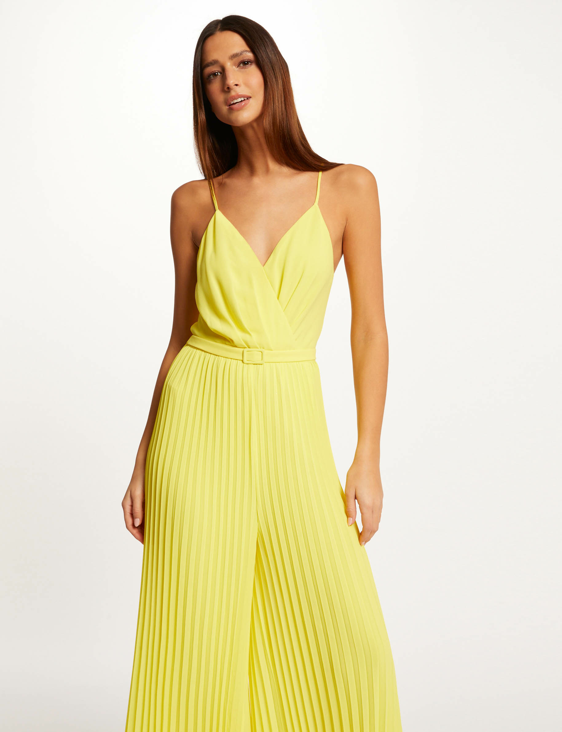 Wide leg pleated jumpsuit with open back yellow ladies' Wide leg pleated jumpsuit with open back yellow ladies'