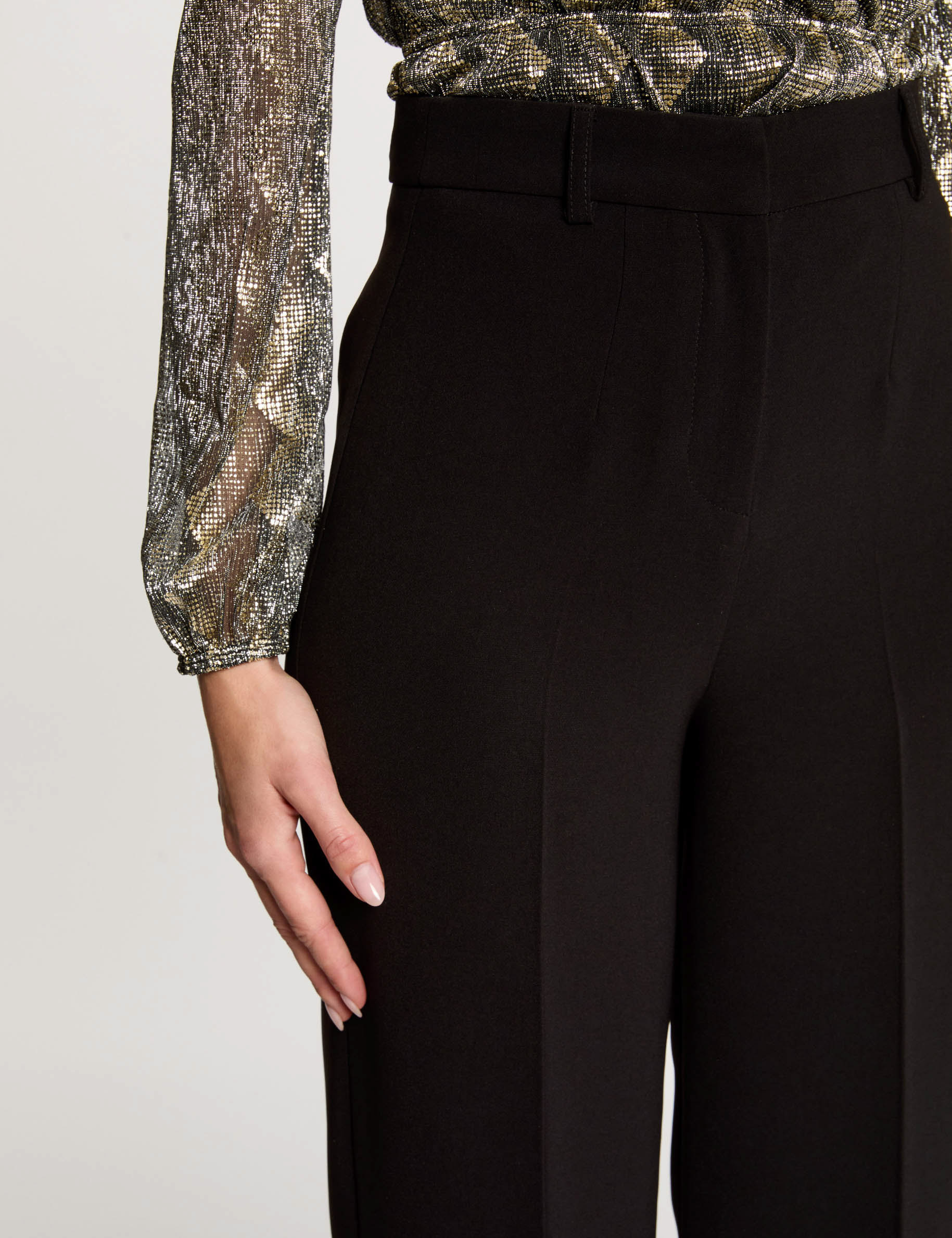 fitted trousers with darts black women Fitted trousers with darts black women