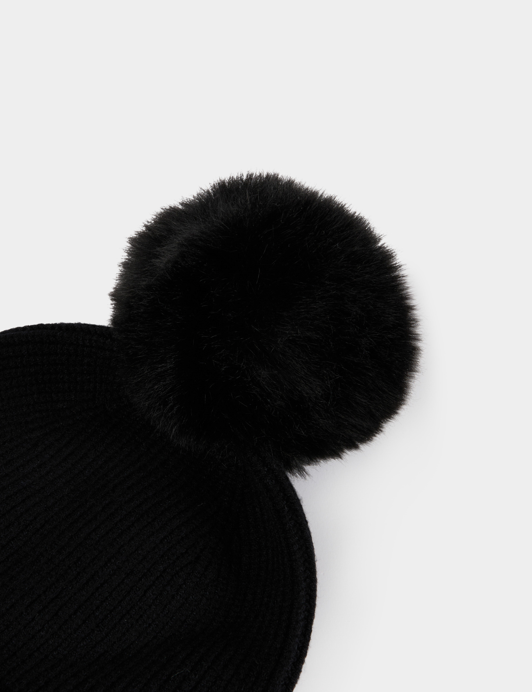 beanie with pom pom black women Beanie with pom-pom black women