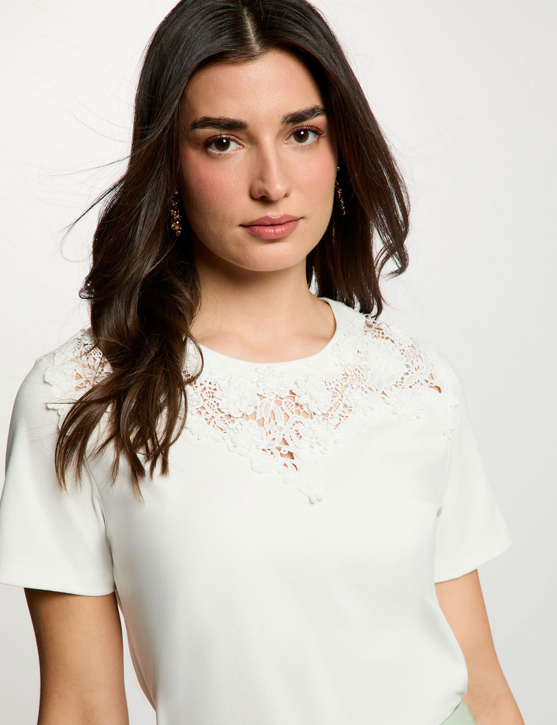 Lace t-shirt with round neck white women