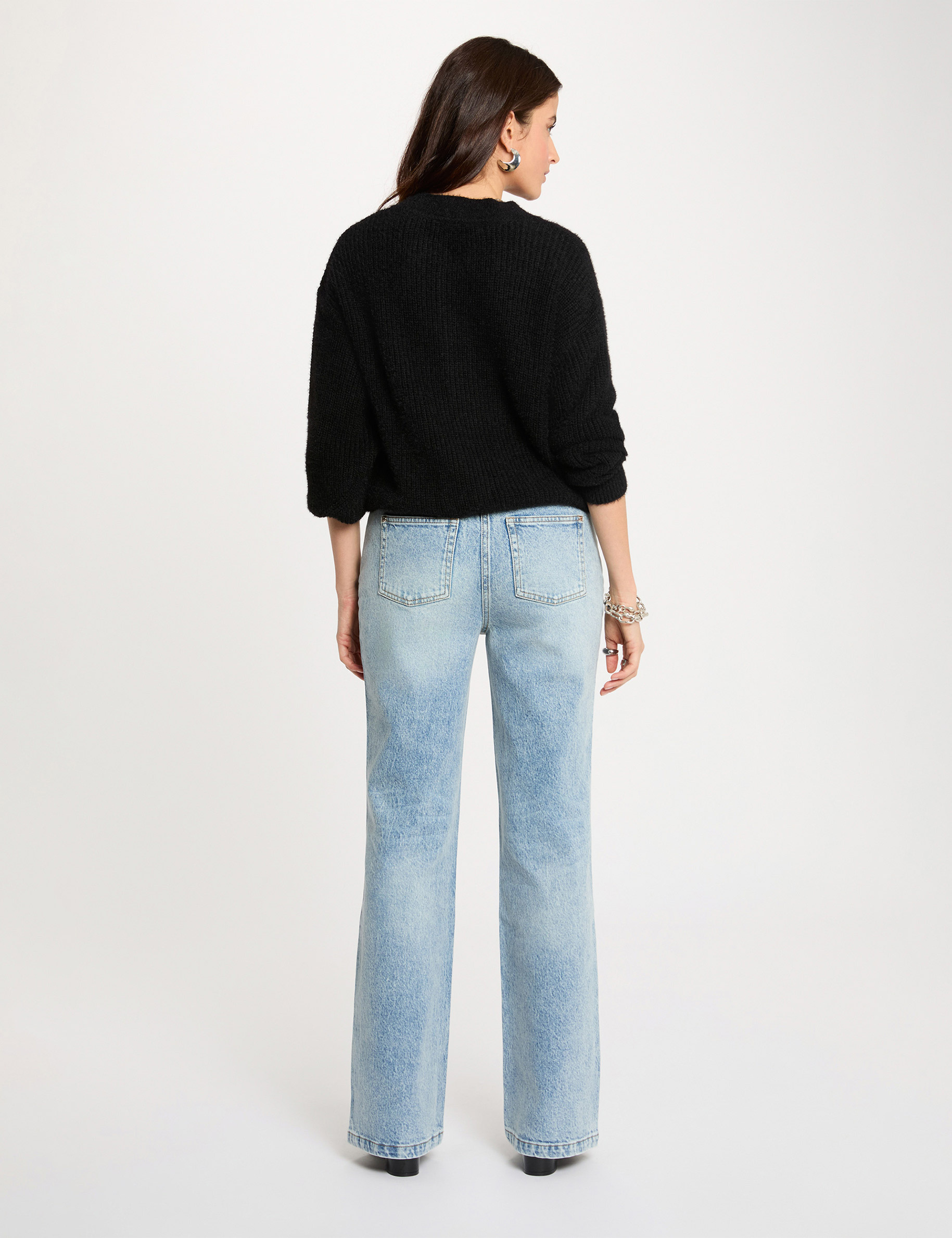 Straight sweater with round neck black women