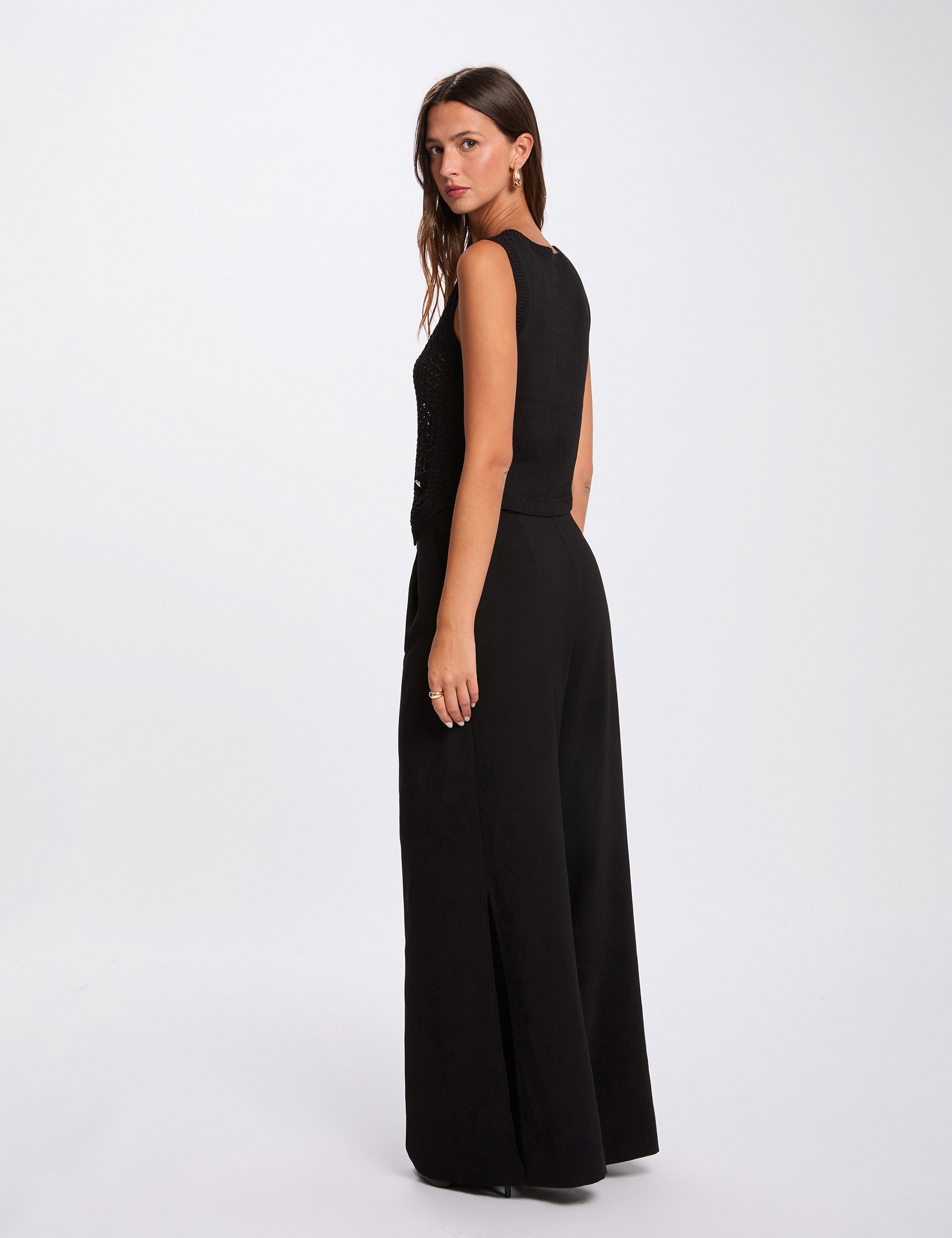 sleeveless v neck cardigan black women Sleeveless V-neck cardigan black women