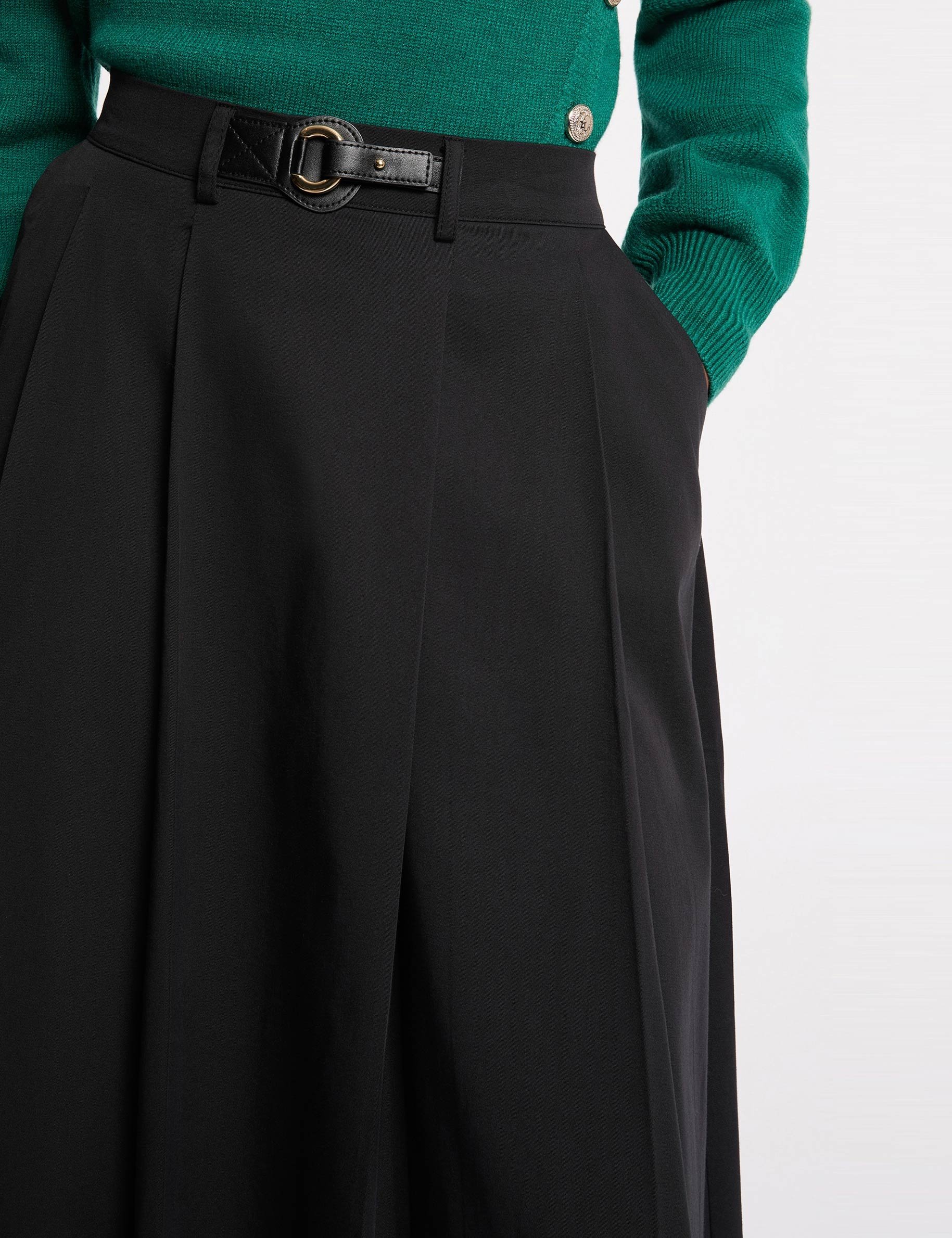 High-waisted flared skirt black women