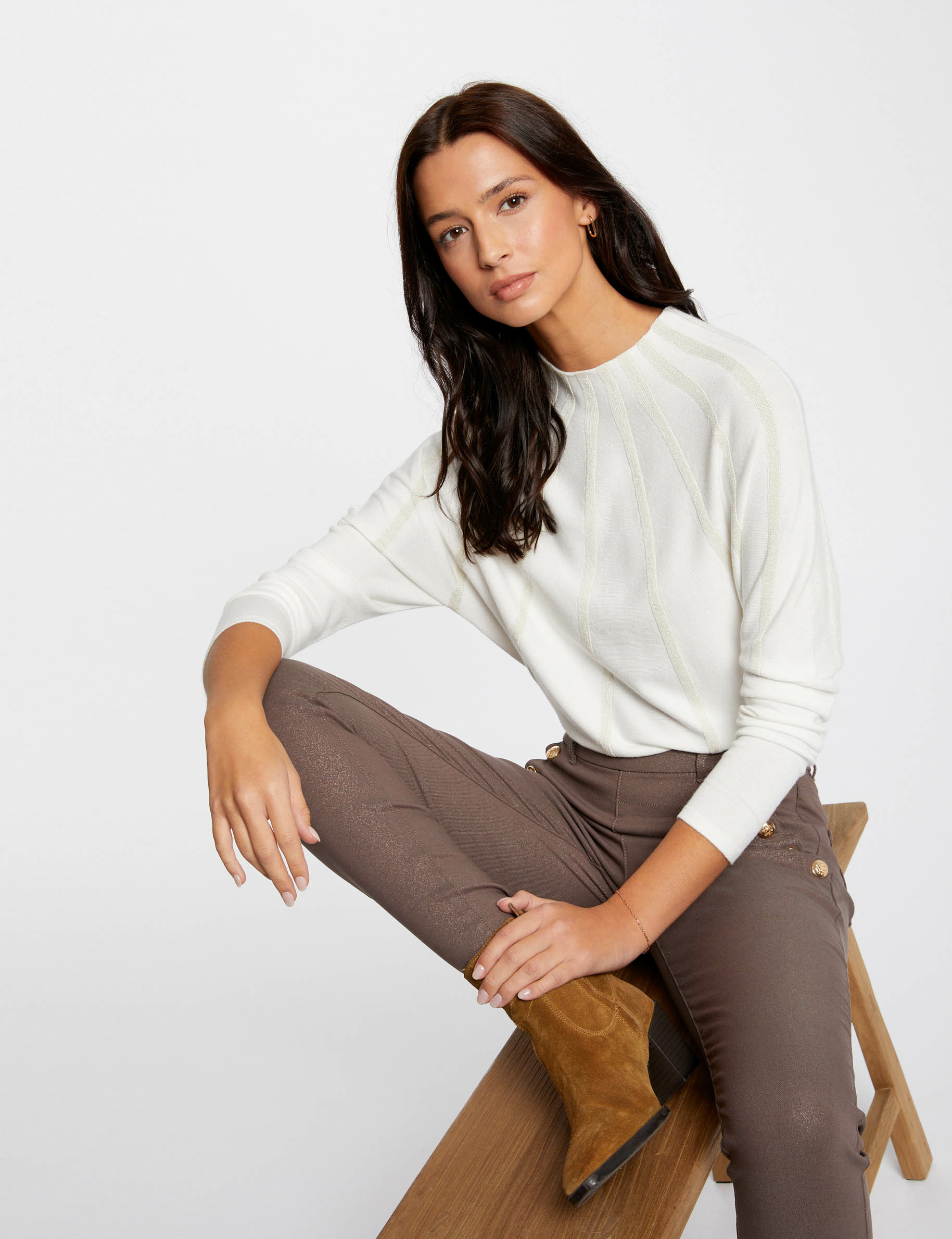 Ladies jumper with clearance shirt collar
