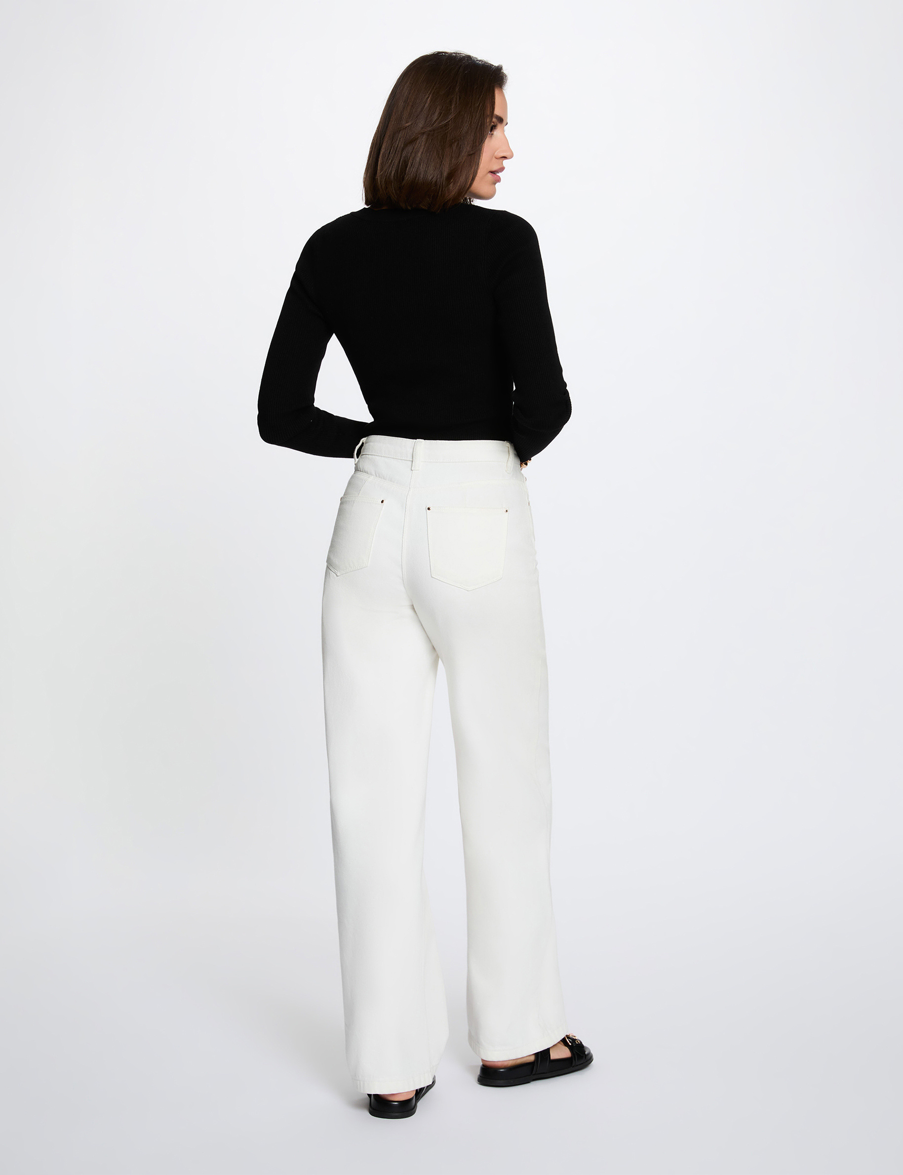 Fitted V-neck sweater black women