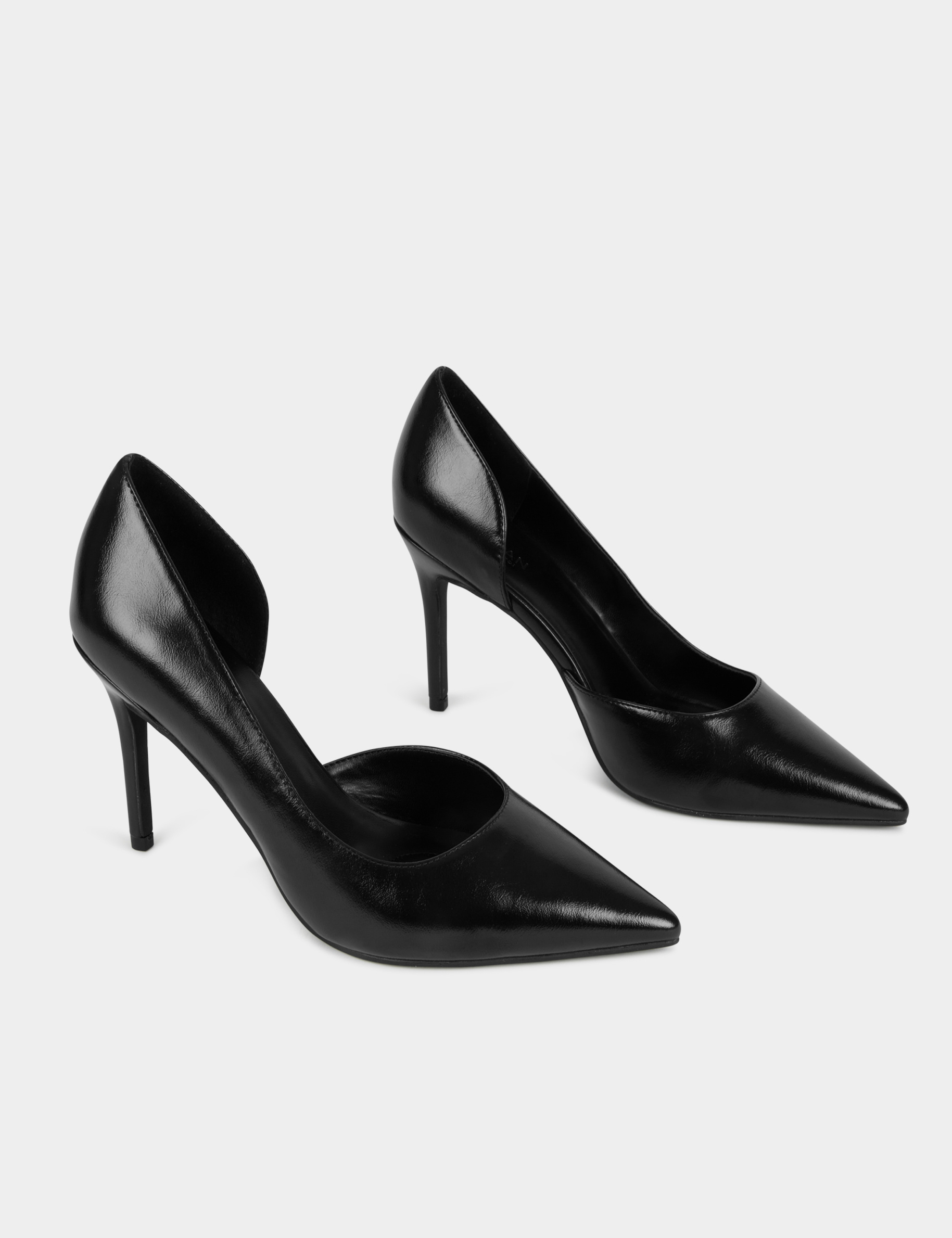 Open-side court shoe black women