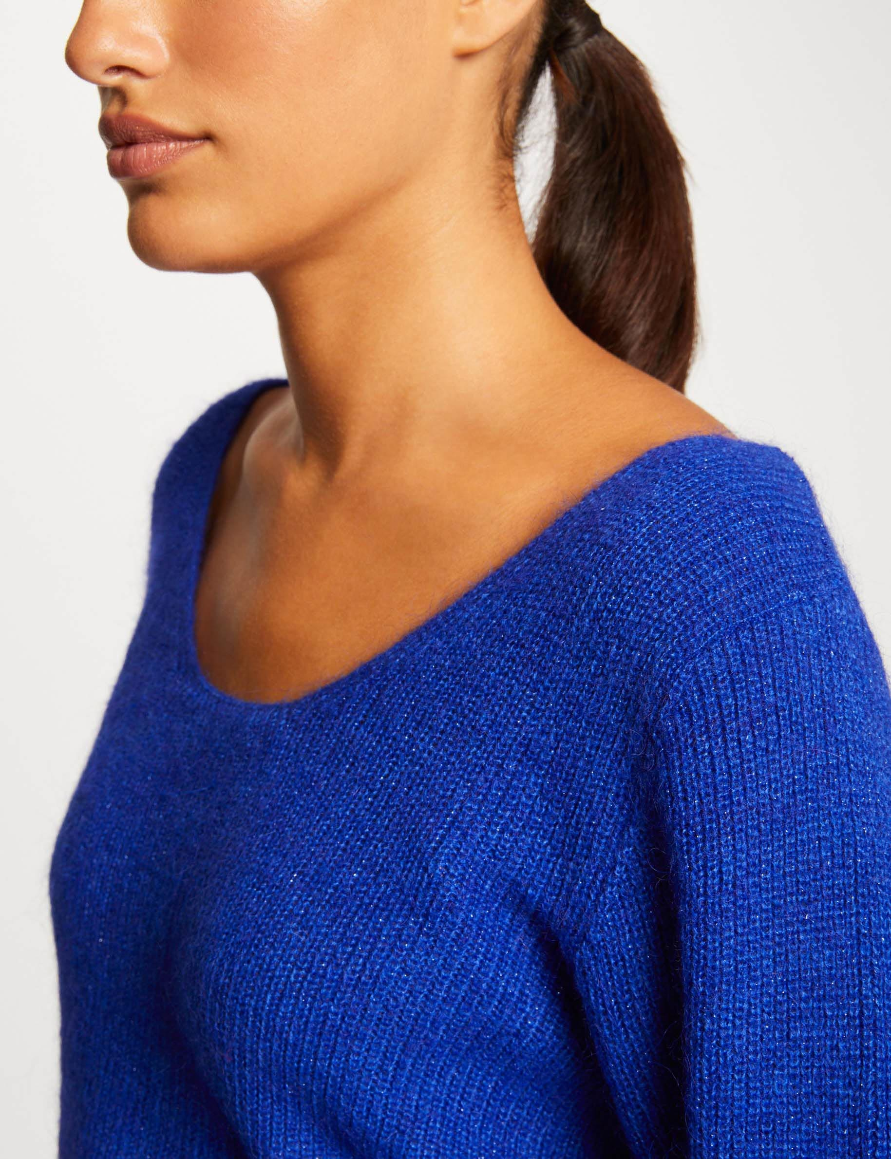 long sleeved jumper with round neck electric blue ladies Long-sleeved jumper with round neck electric blue ladies'