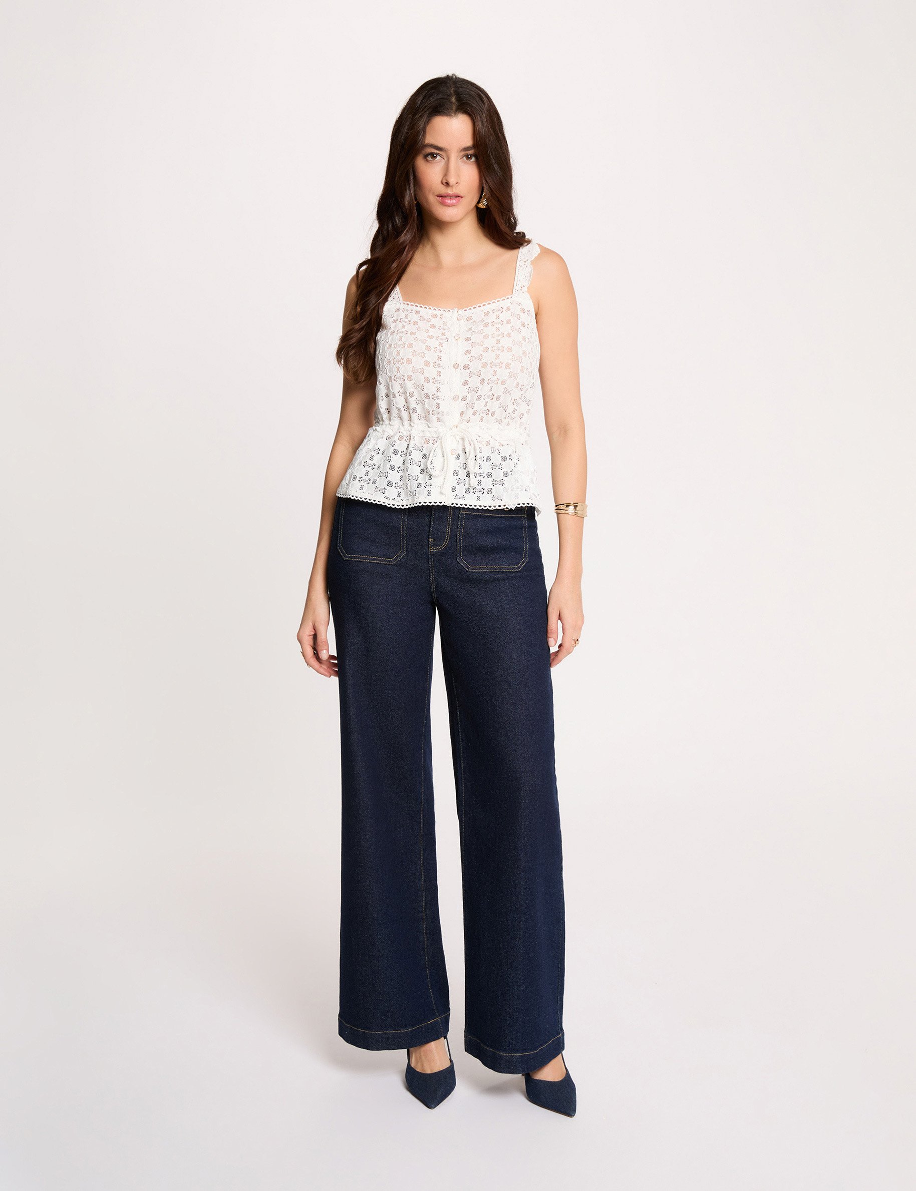 Sleeveless vest top white women