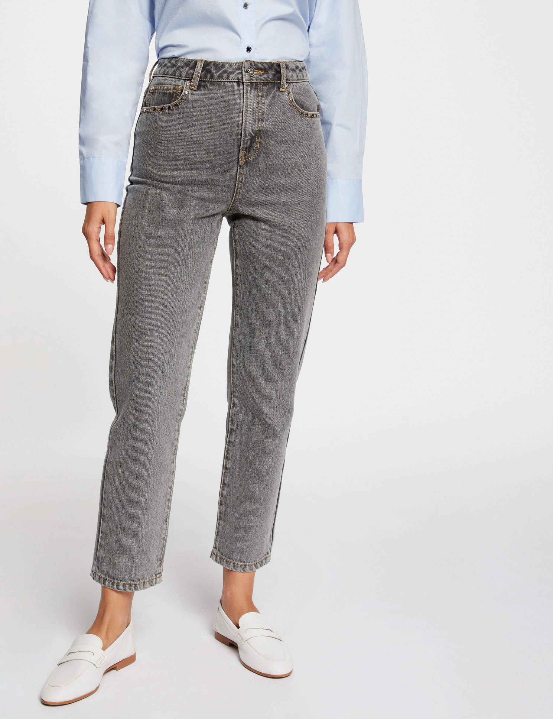 Grey cropped jeans deals