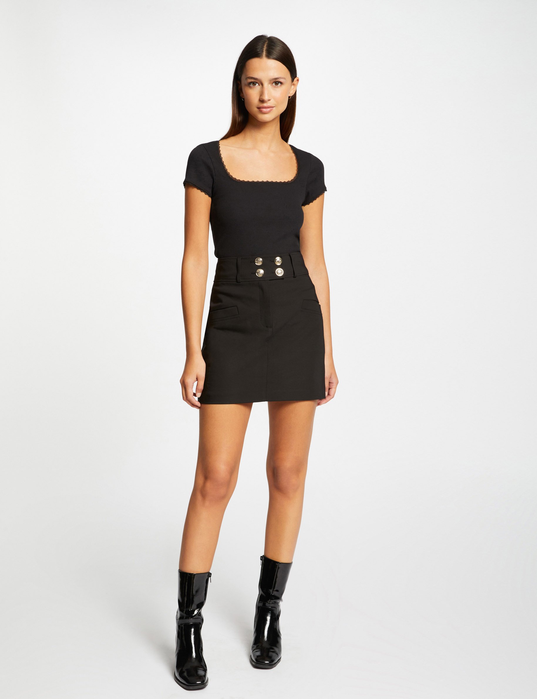 Short-sleeved ribbed t-shirt black women