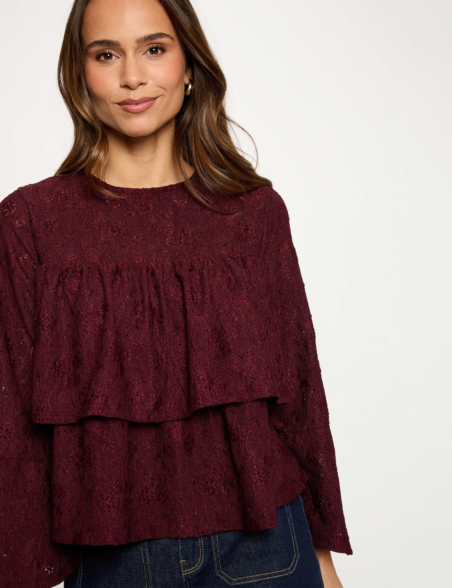 Lace t-shirt with ruffles bordeaux women
