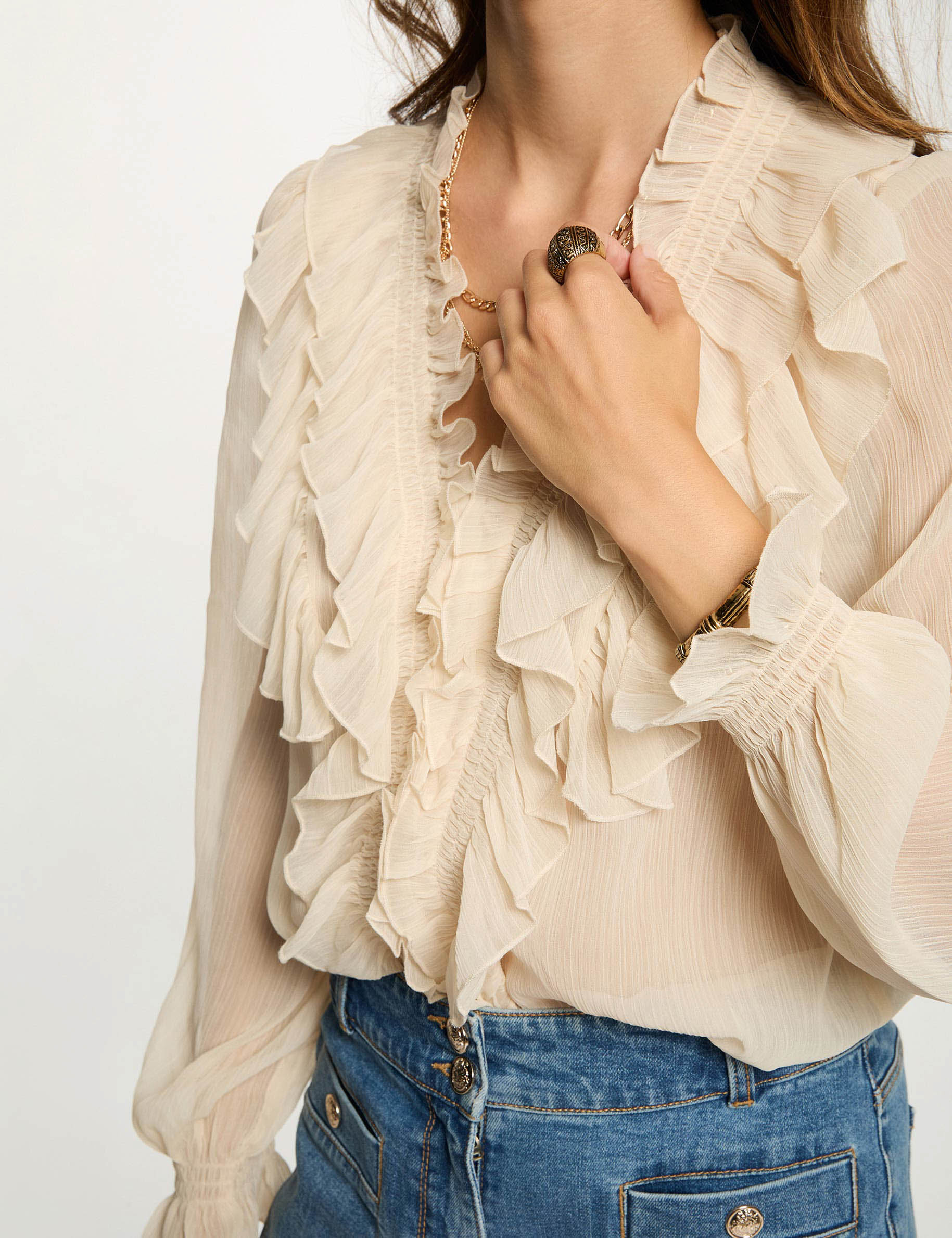 flowy v neck shirt cream women Flowy v-neck shirt cream women