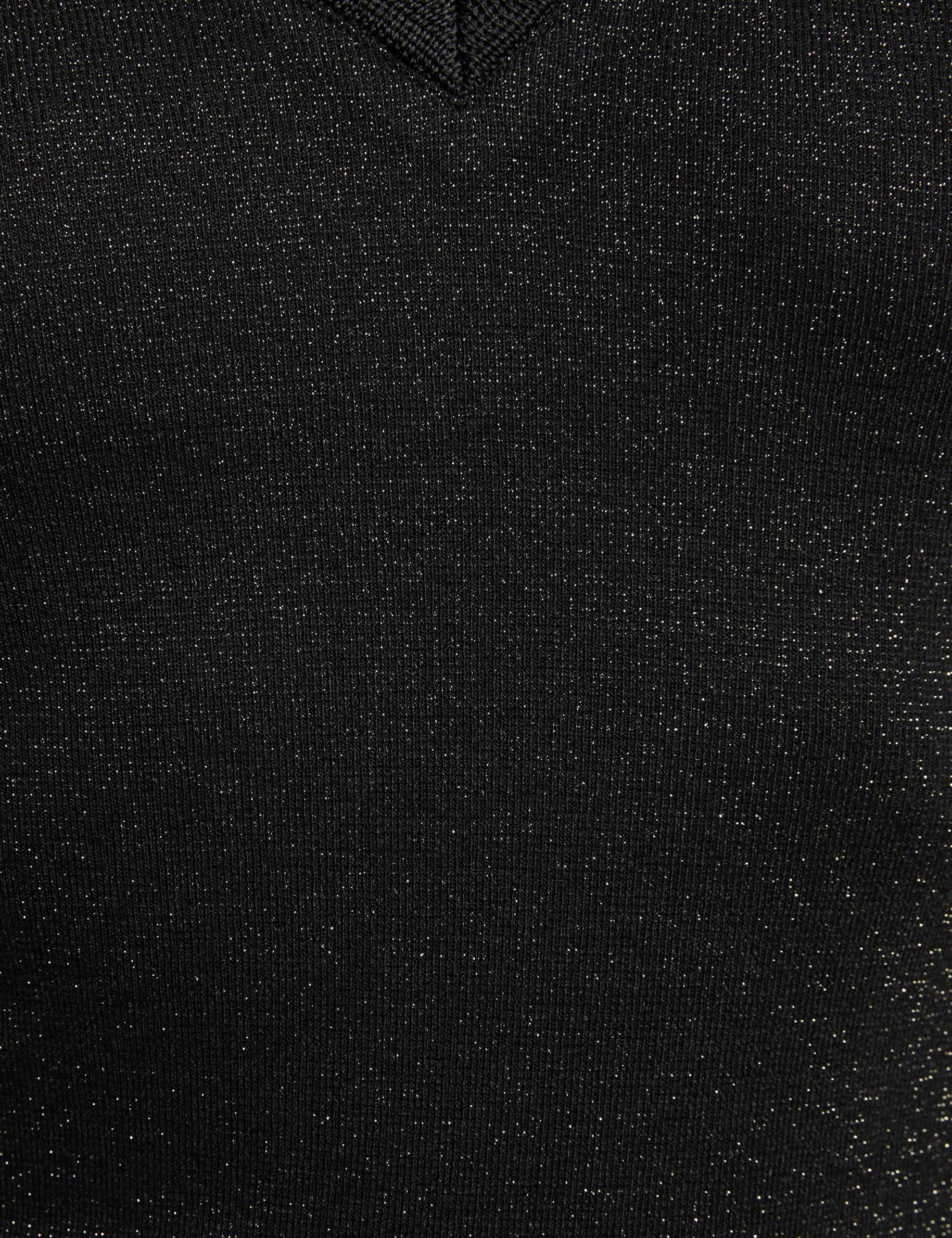 fitted v neck t shirt black women null