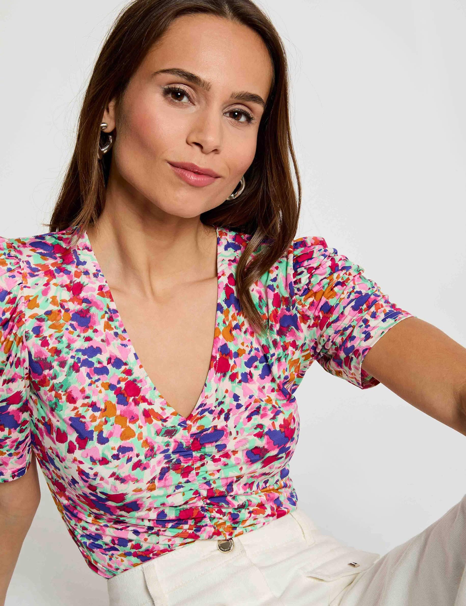 Fitted v-neck t-shirt multicolor women