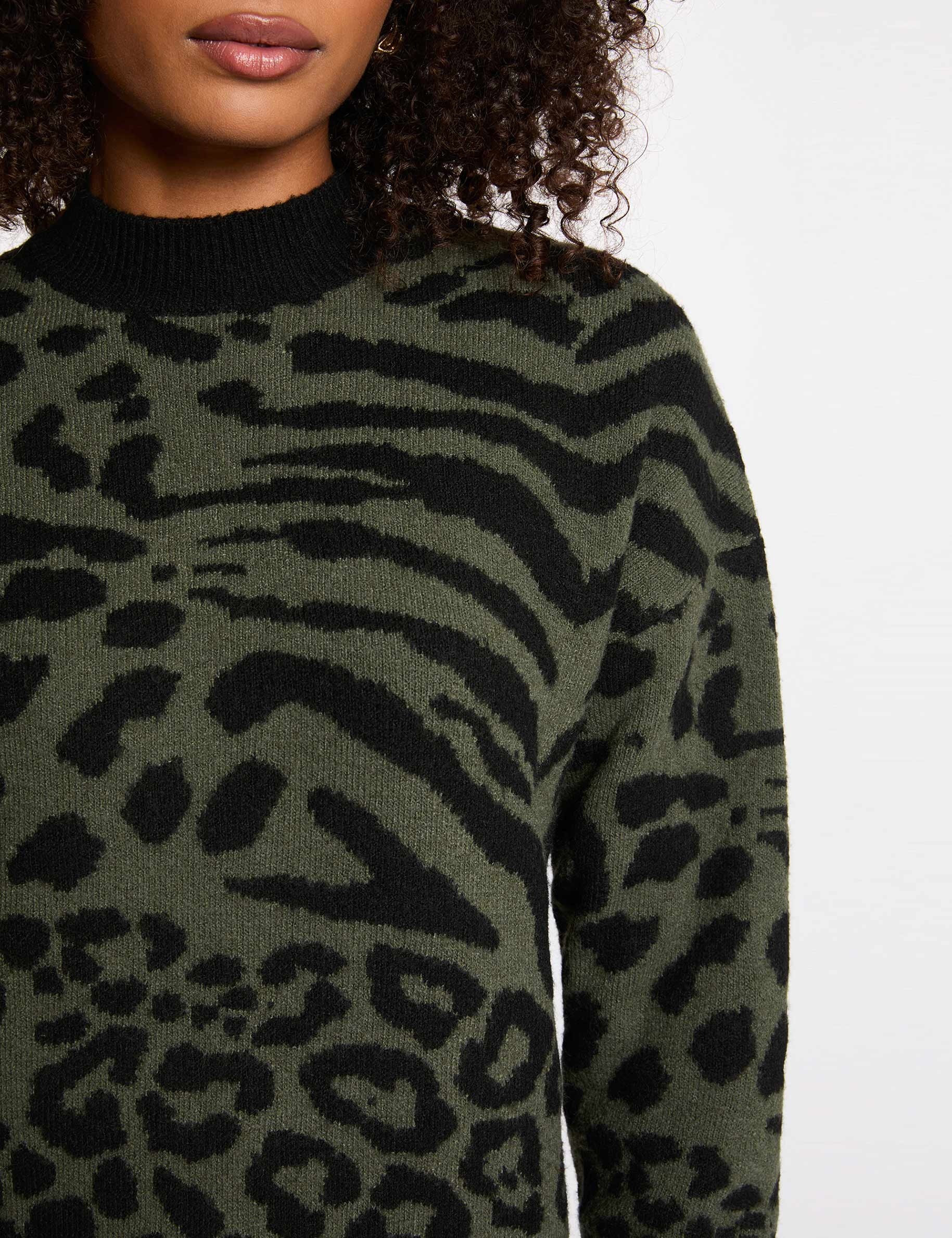 Pull court jacquard vert kaki femme
