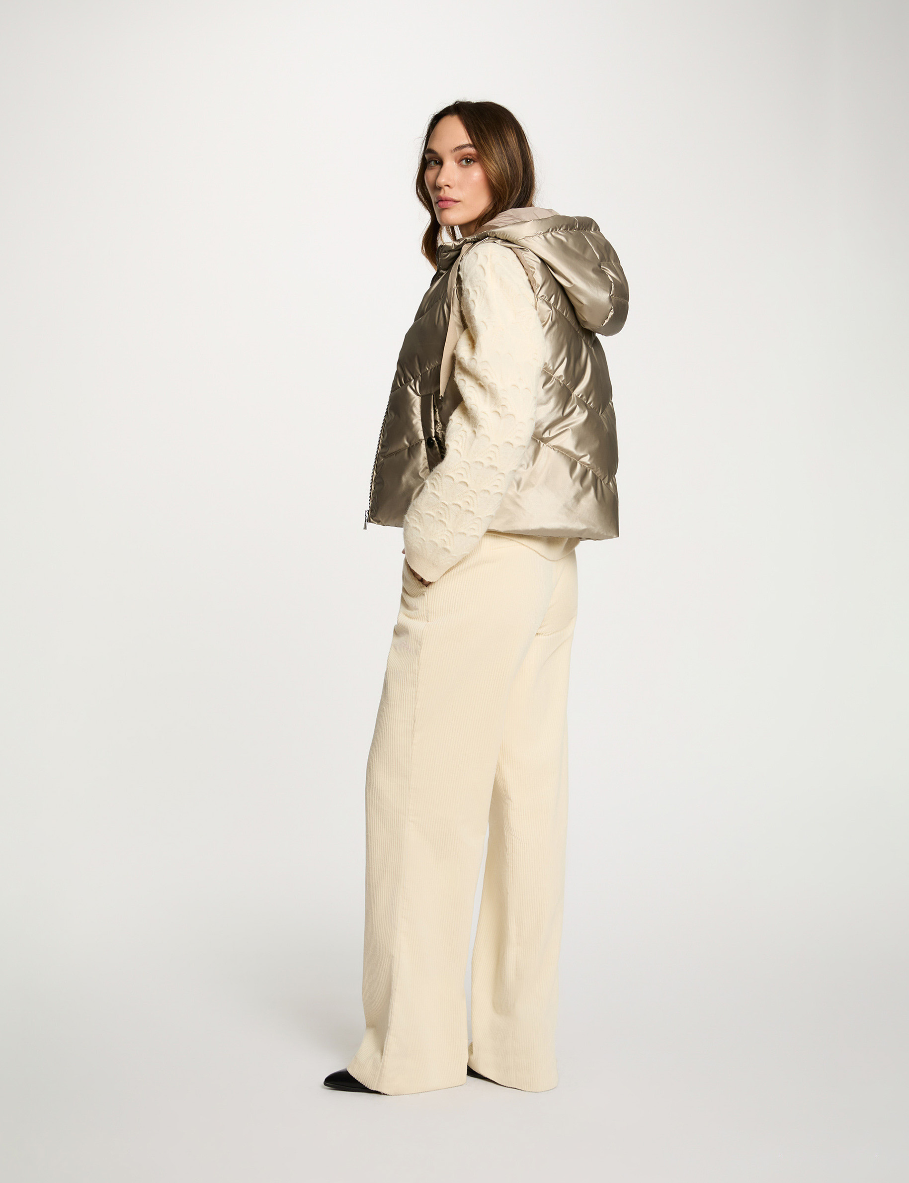 Doudoune brillante sans manches jaune or femme