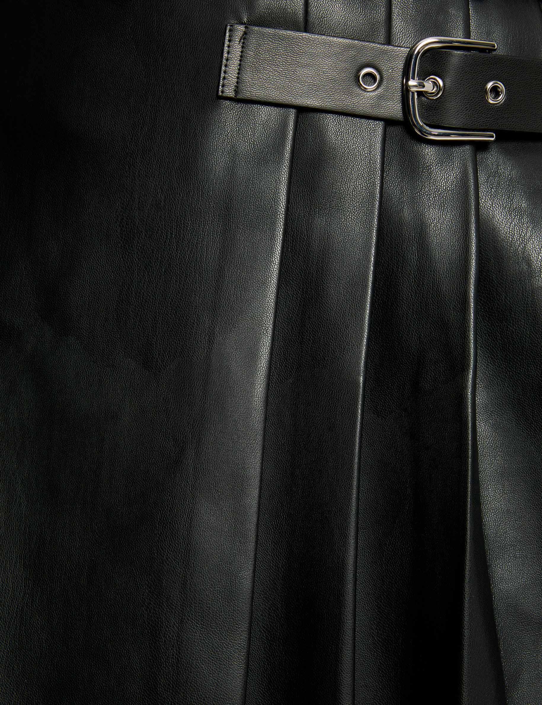 faux leather mini skirt black women null