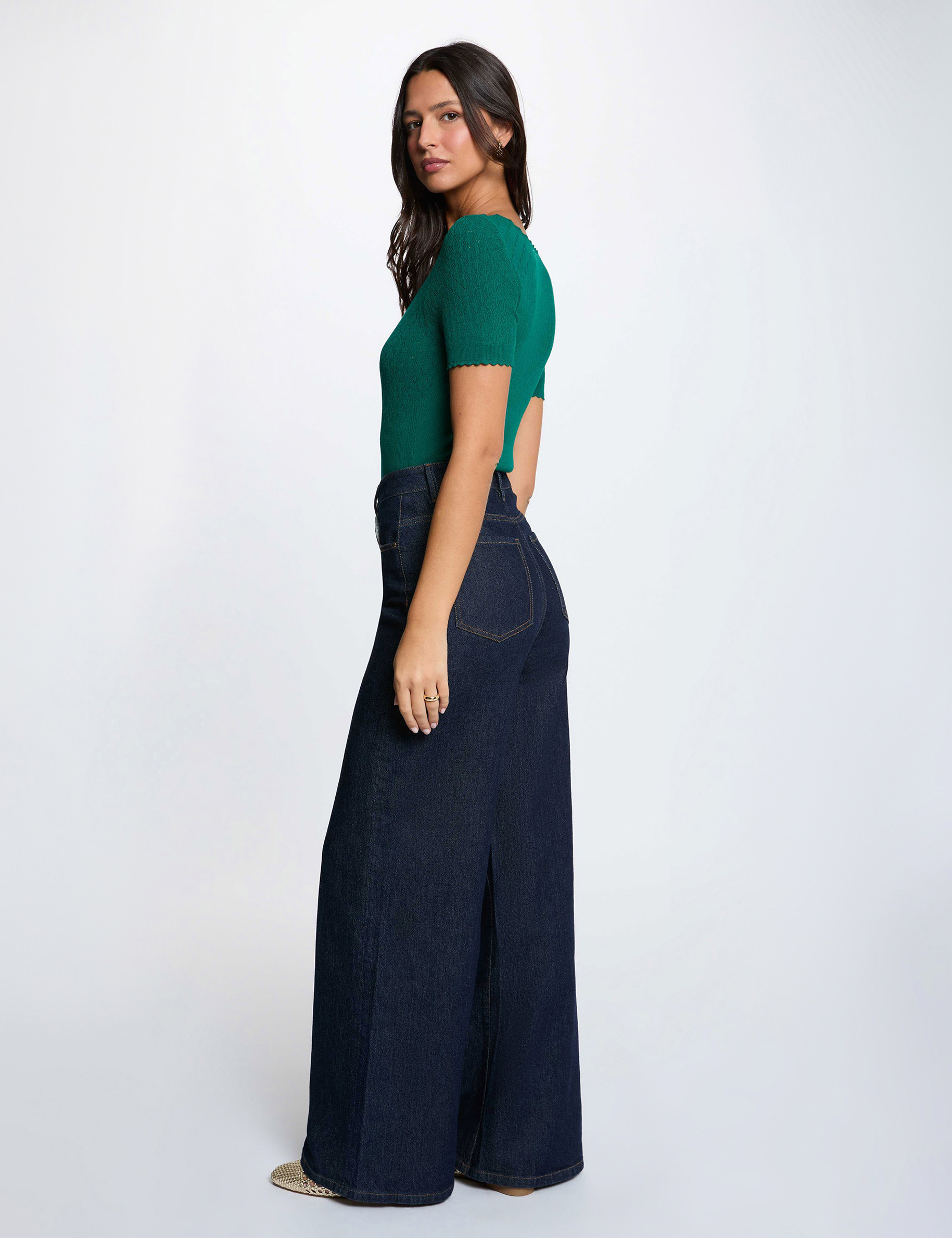 Fitted V-neck sweater green women