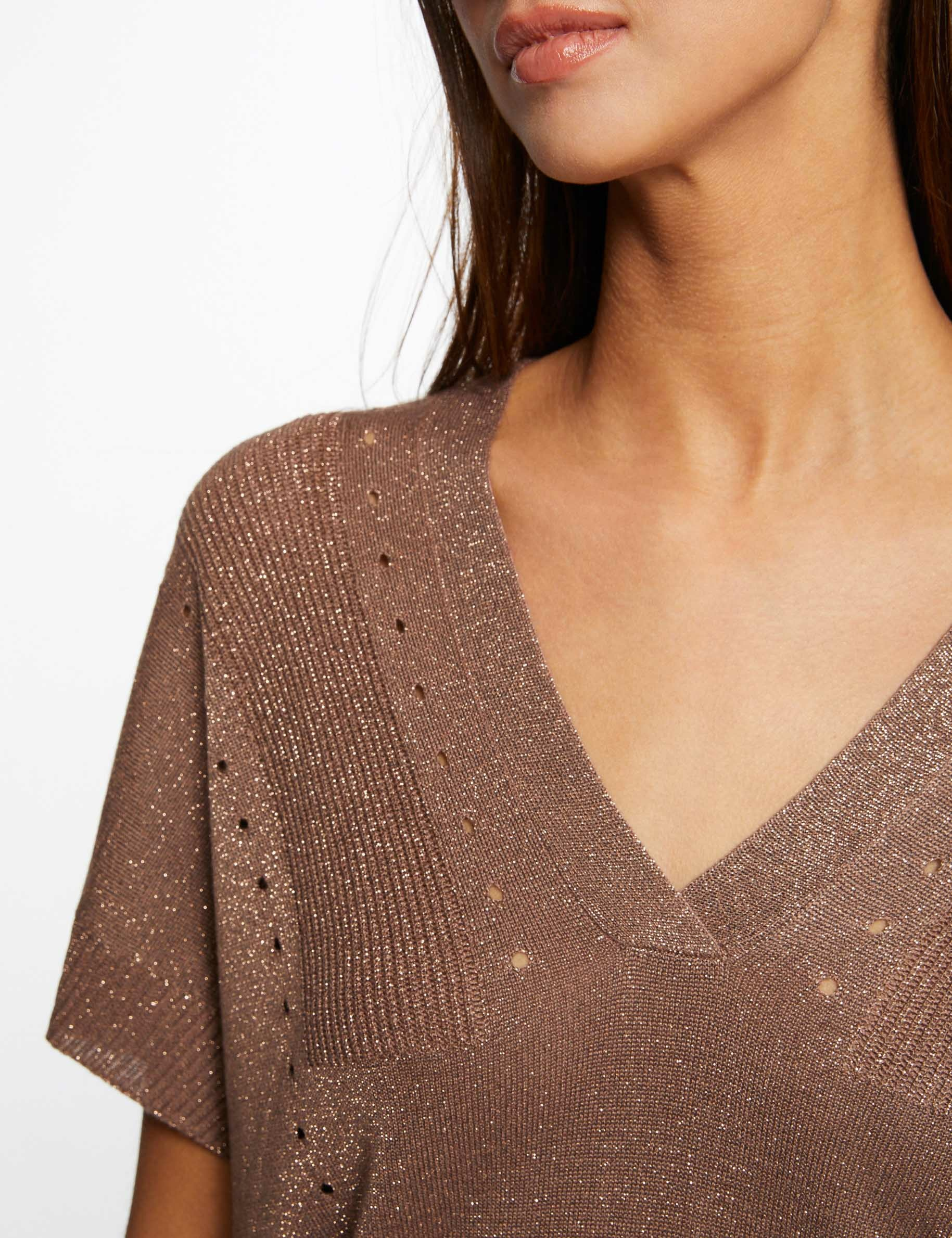 Short-sleeved jumper with V-neck rust ladies' Short-sleeved jumper with V-neck rust ladies'