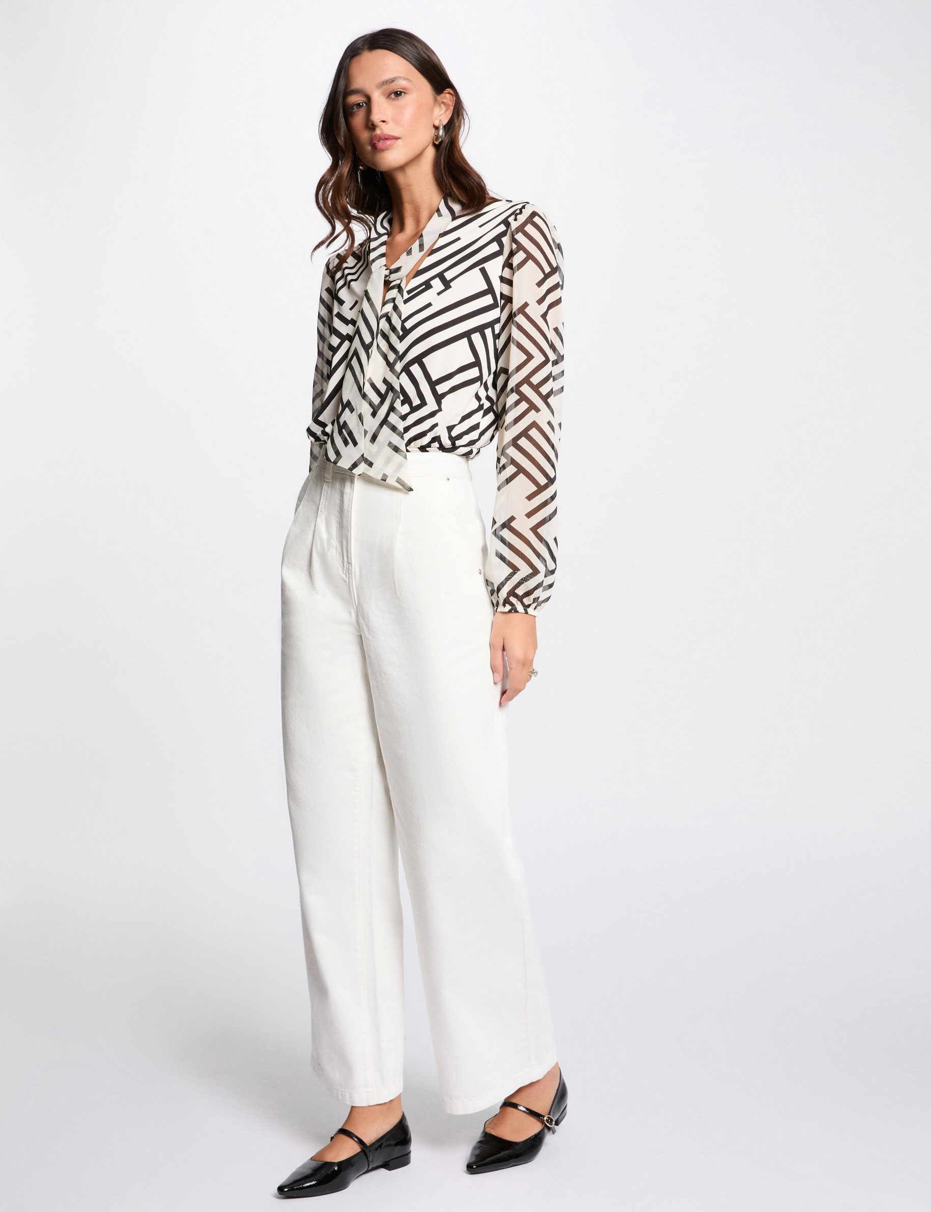 High-waisted wide leg jeans white women