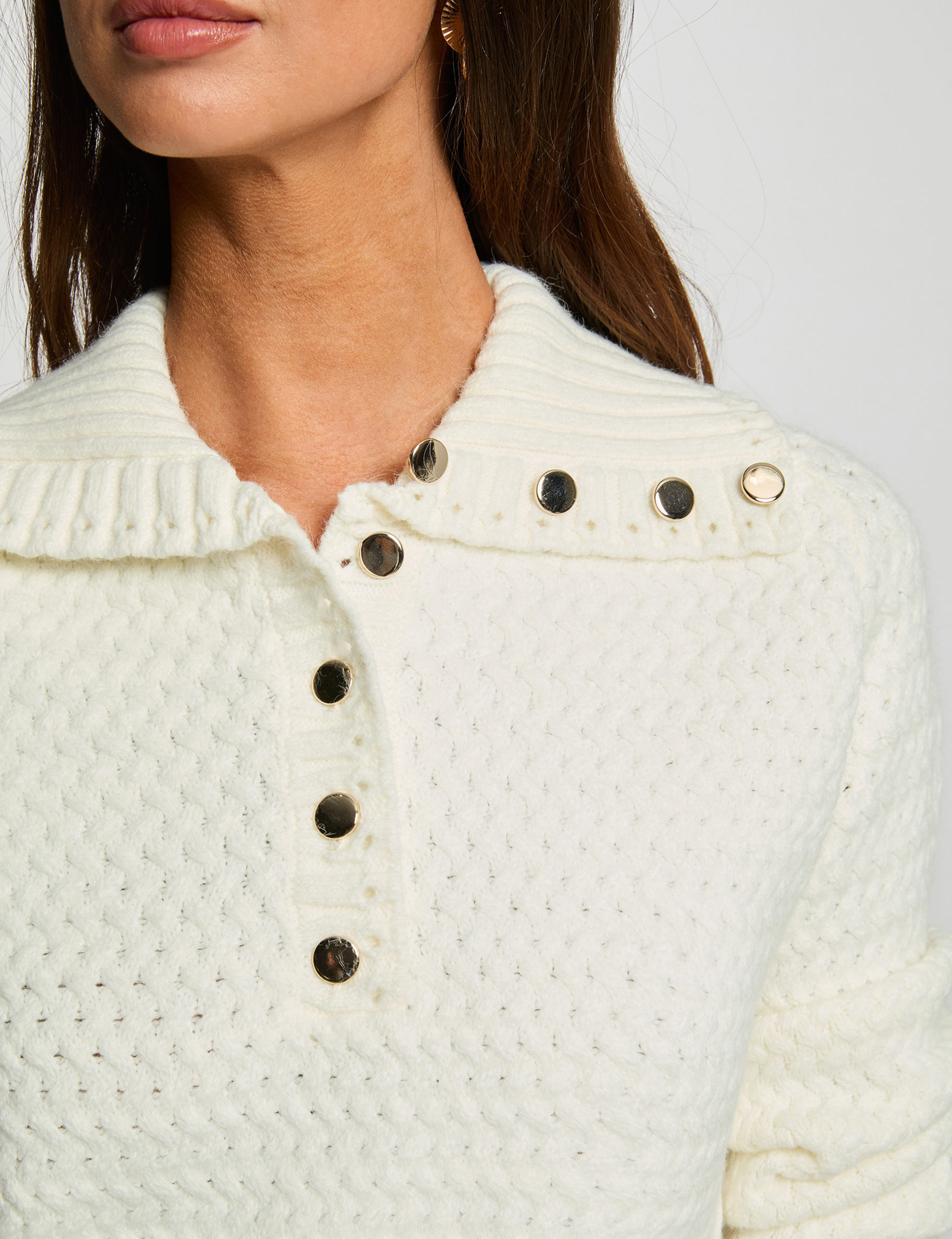 sweater with a folded collar white women Sweater with a folded collar white women