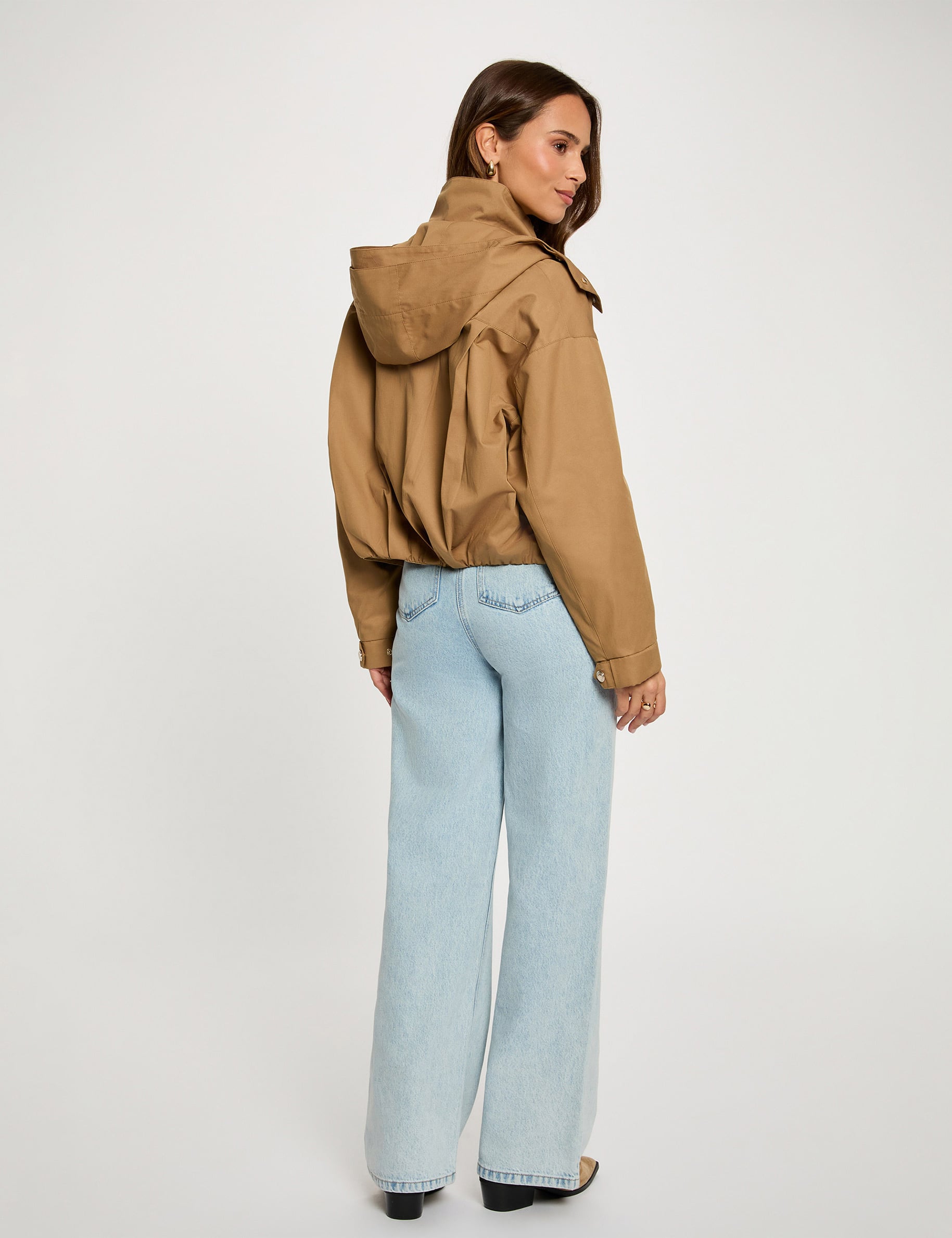 Cropped jacket with high neck camel women