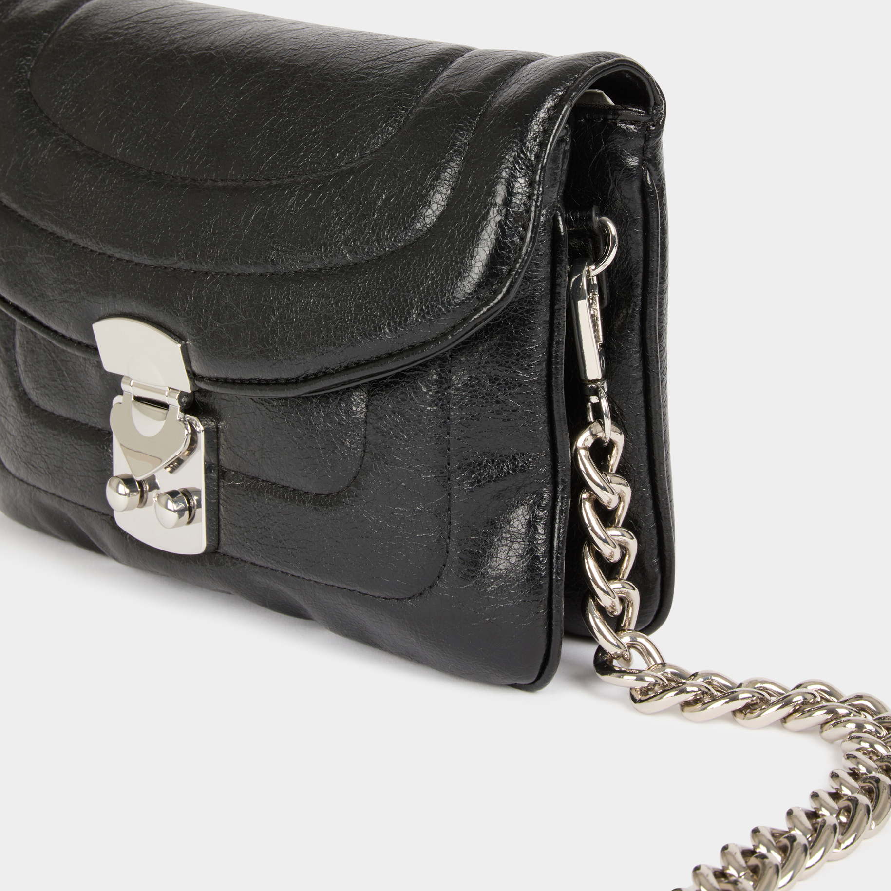 bag with chain handle black women Bag with chain handle black women