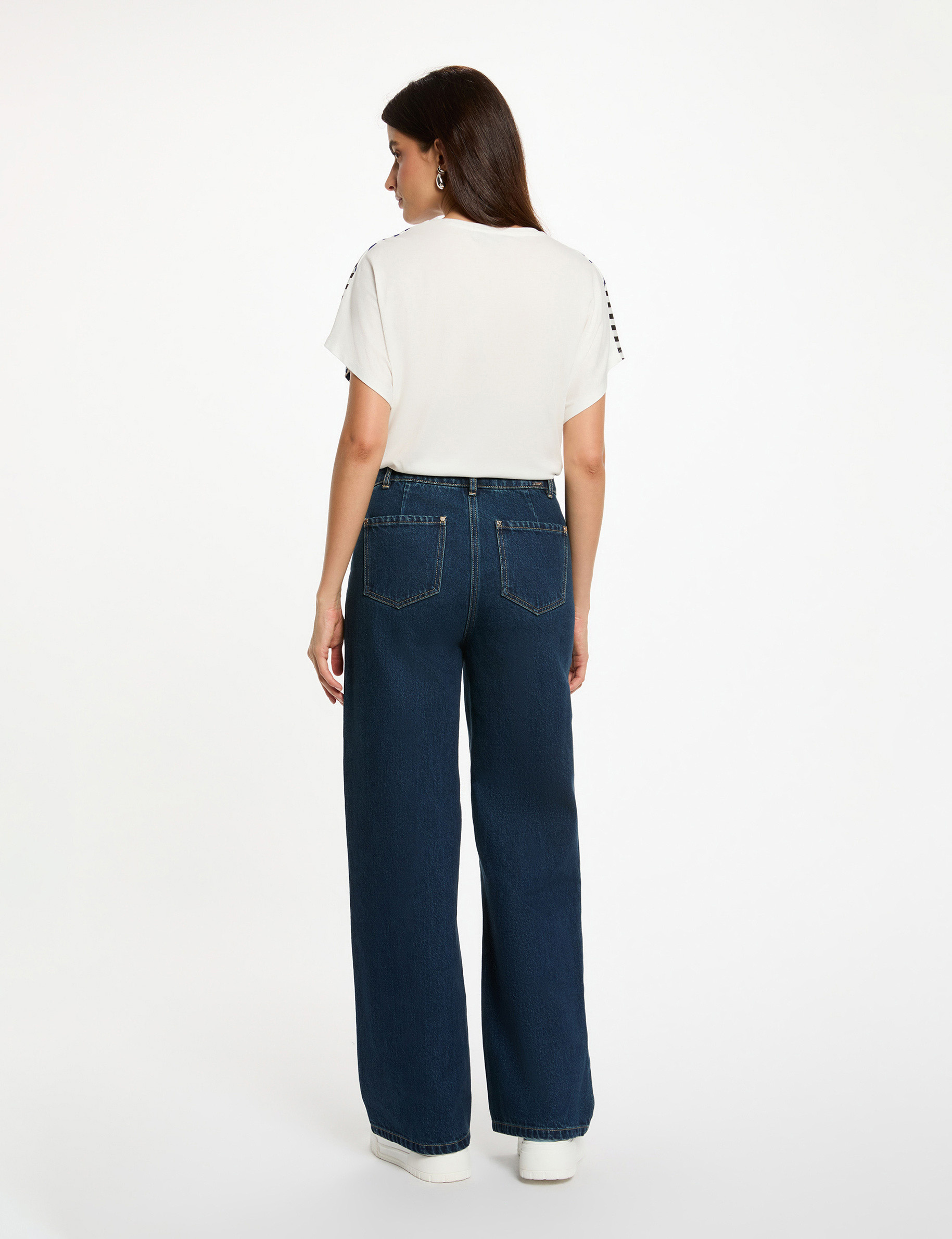 Cropped t-shirt with round neck white women