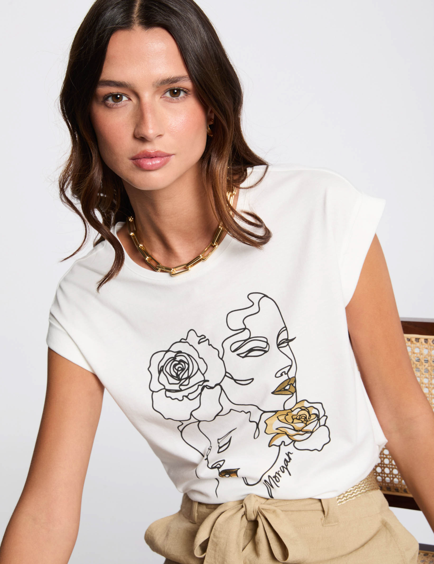 t shirt with message white women T-shirt with message white women