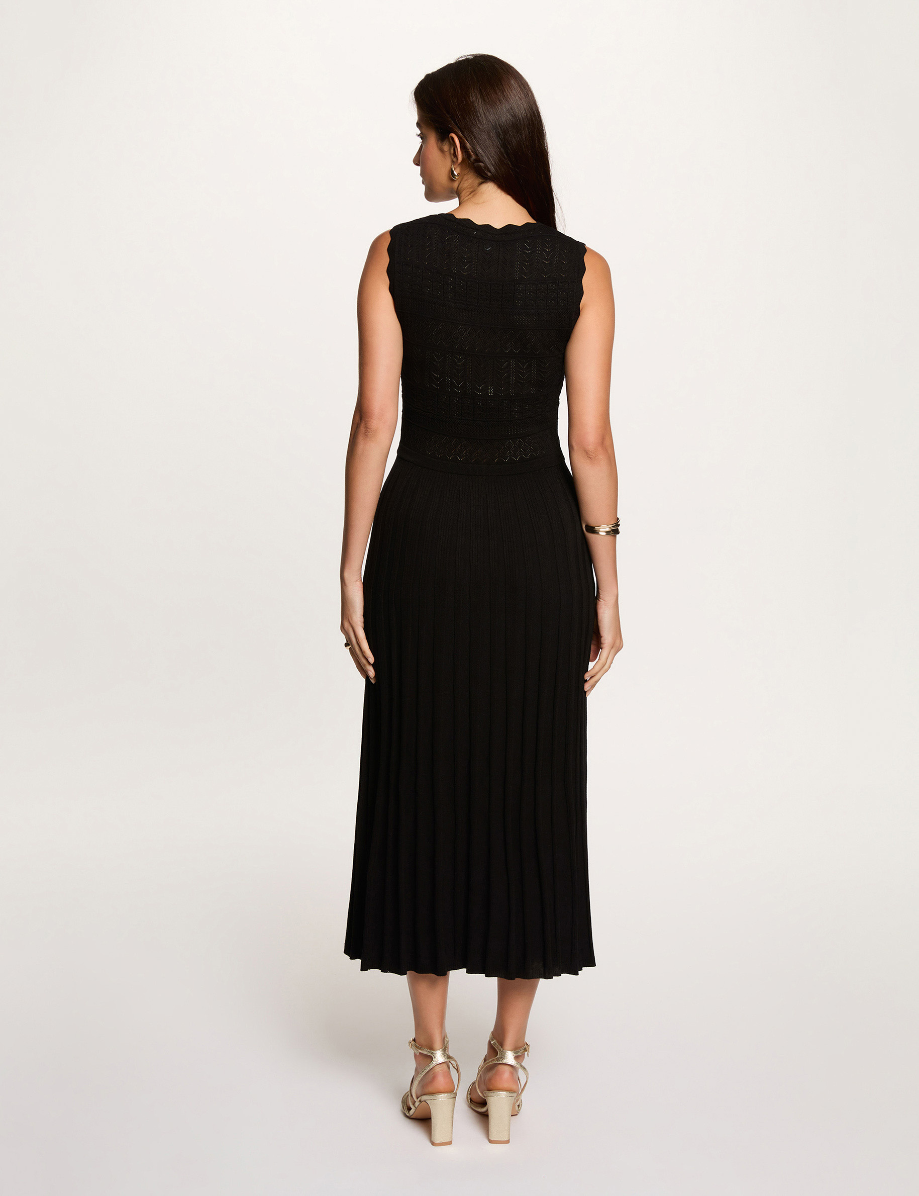 Knitted v-neck dress black women