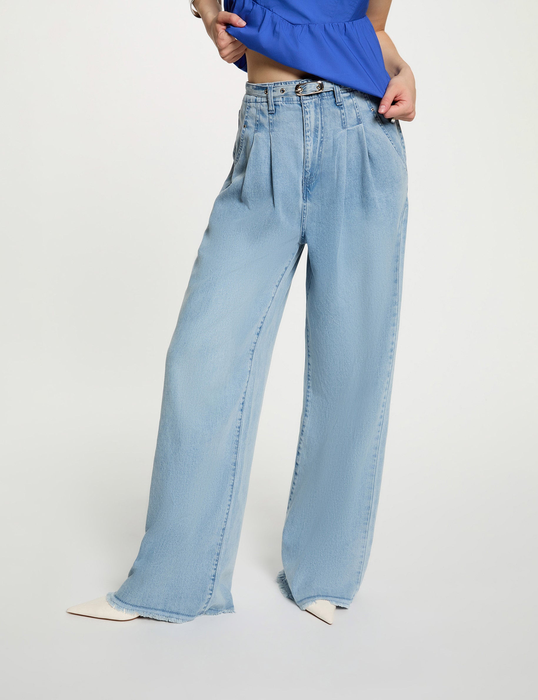 High-waisted wide-leg jeans bleach denim women