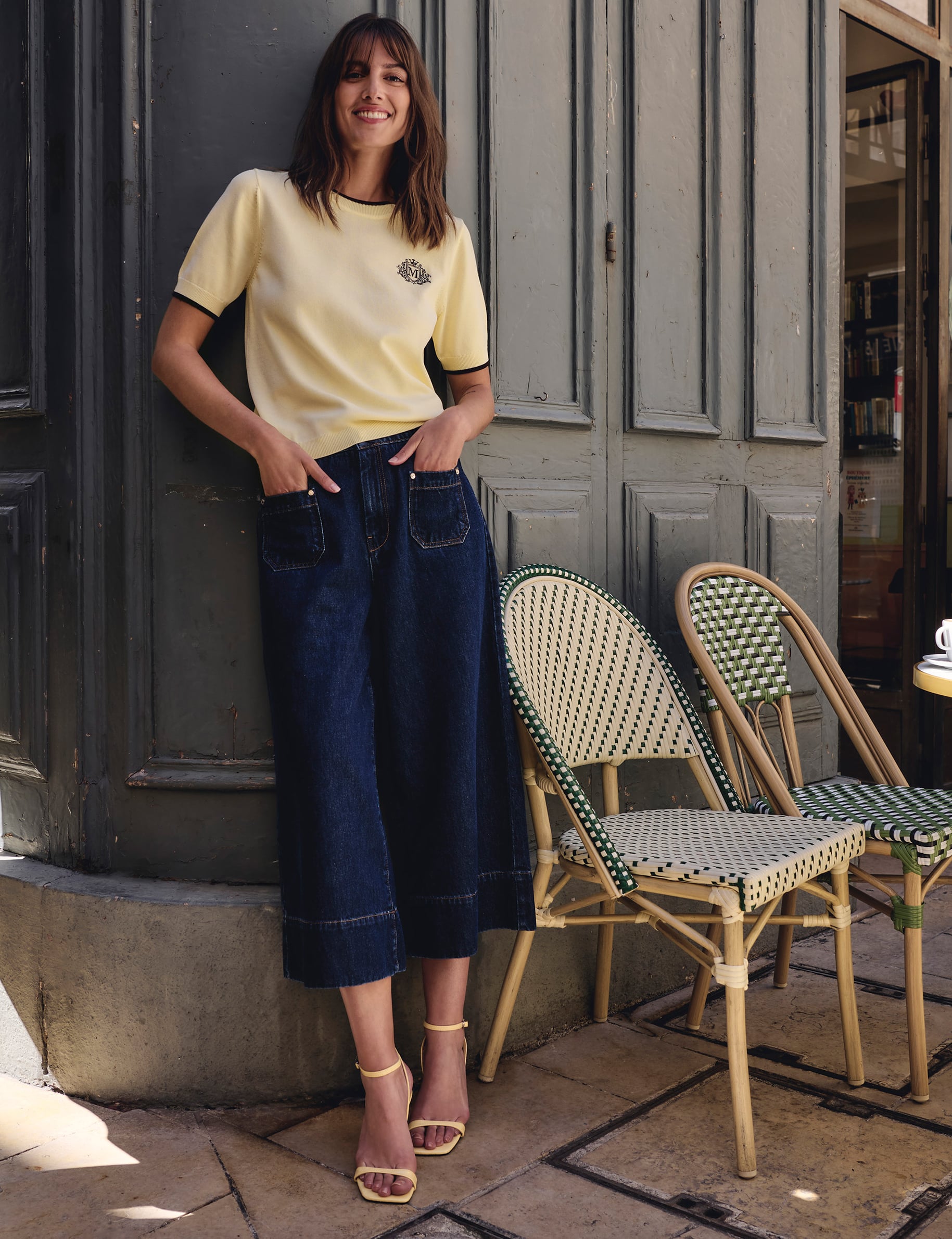 High-waisted shorts blue women