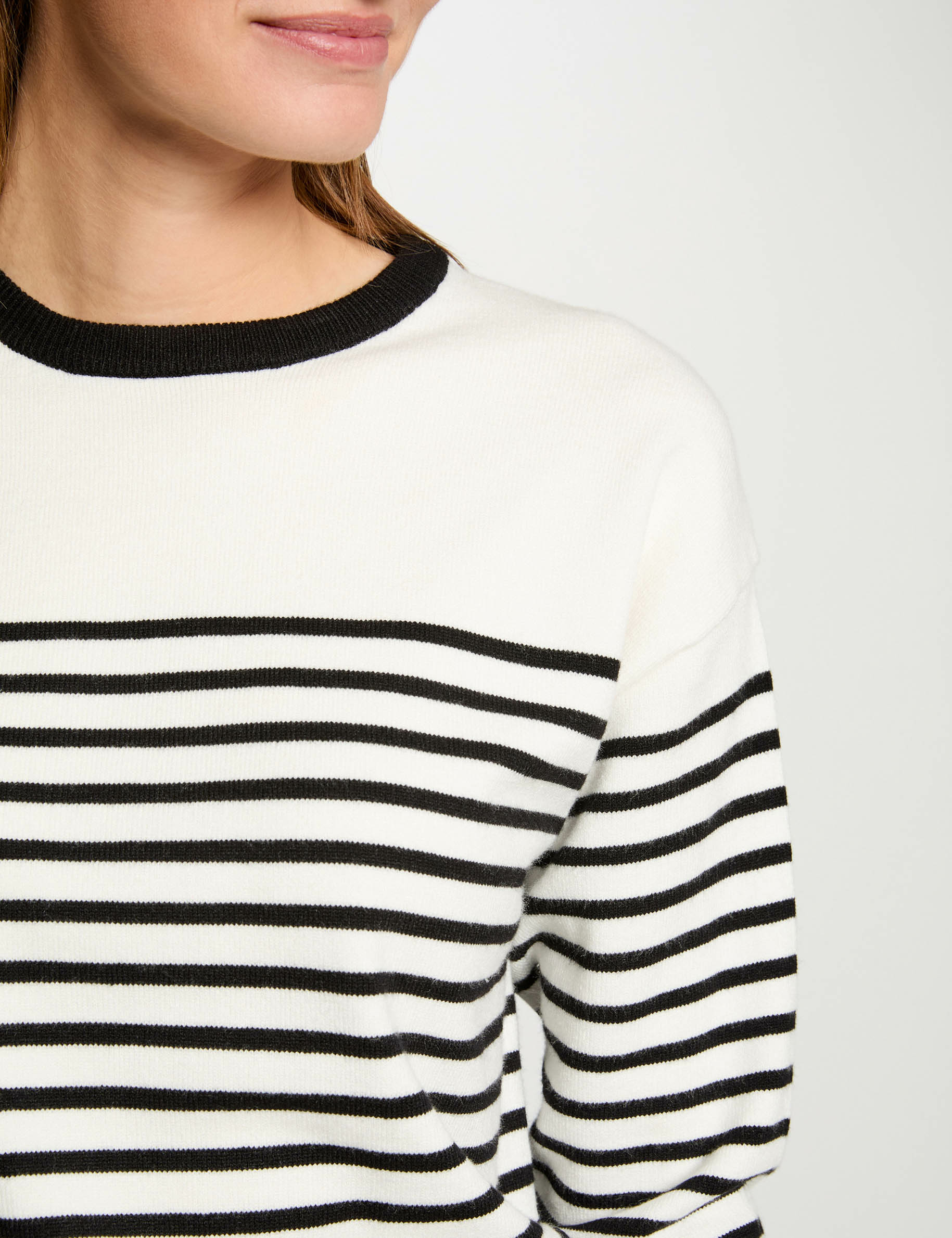 Striped jumper round neck white women