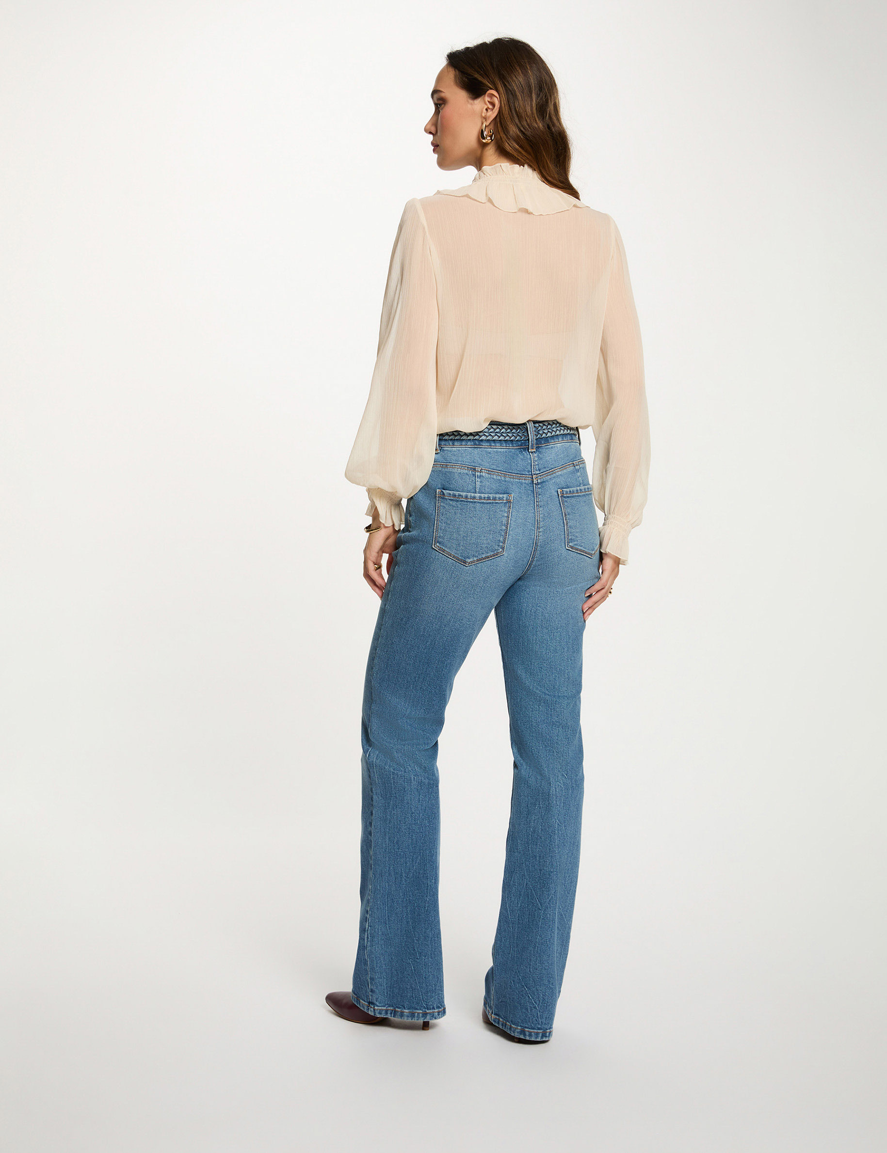 flowy v neck shirt cream women Flowy v-neck shirt cream women