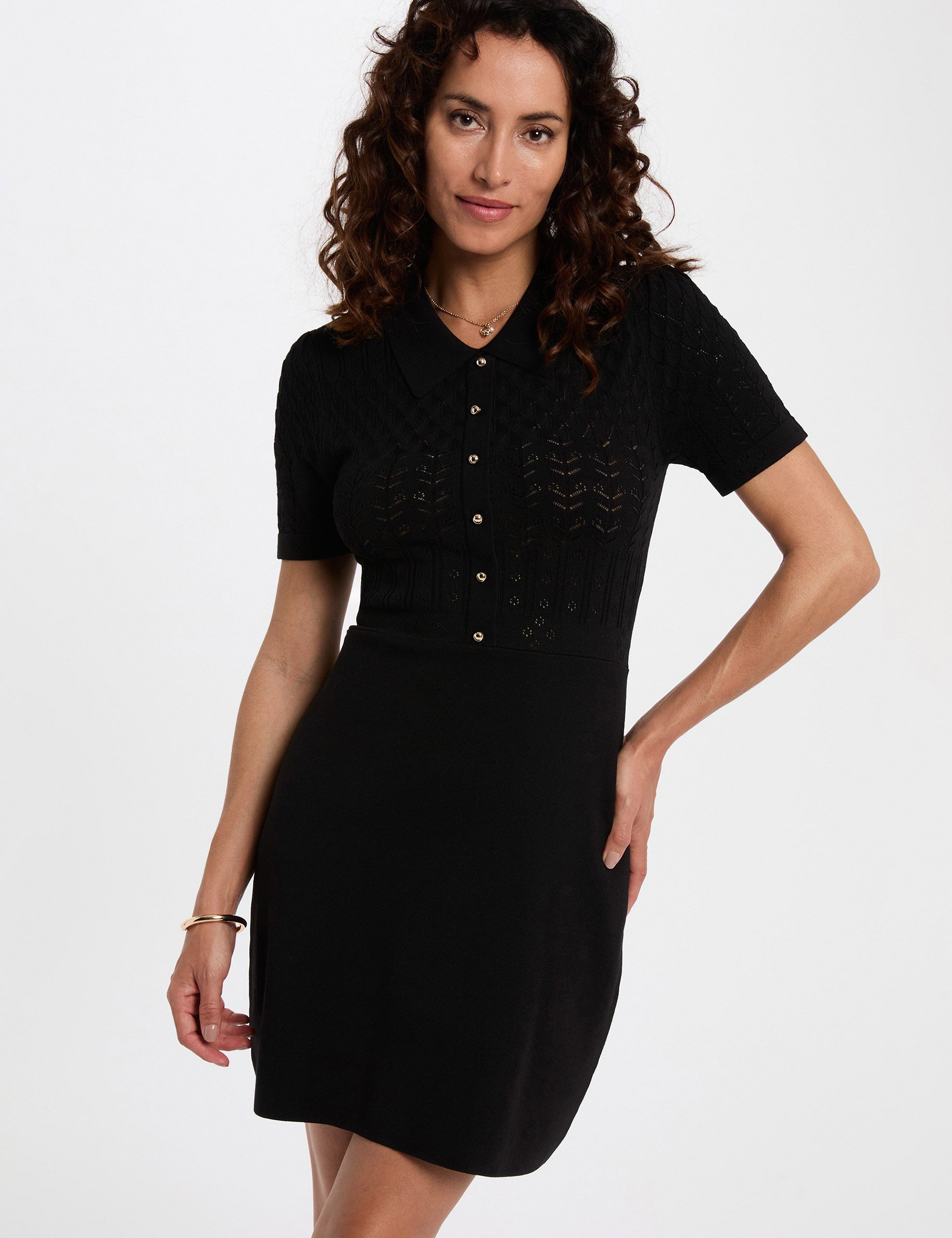 Robe courte cintrée noir femme