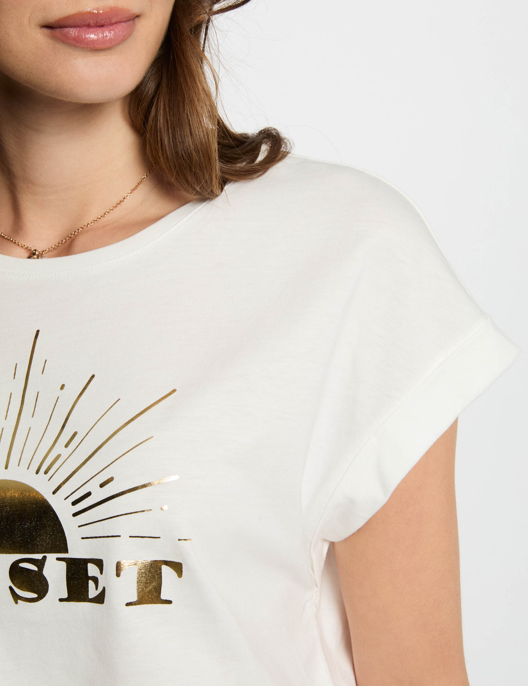 t shirt with message white women T-shirt with message white women