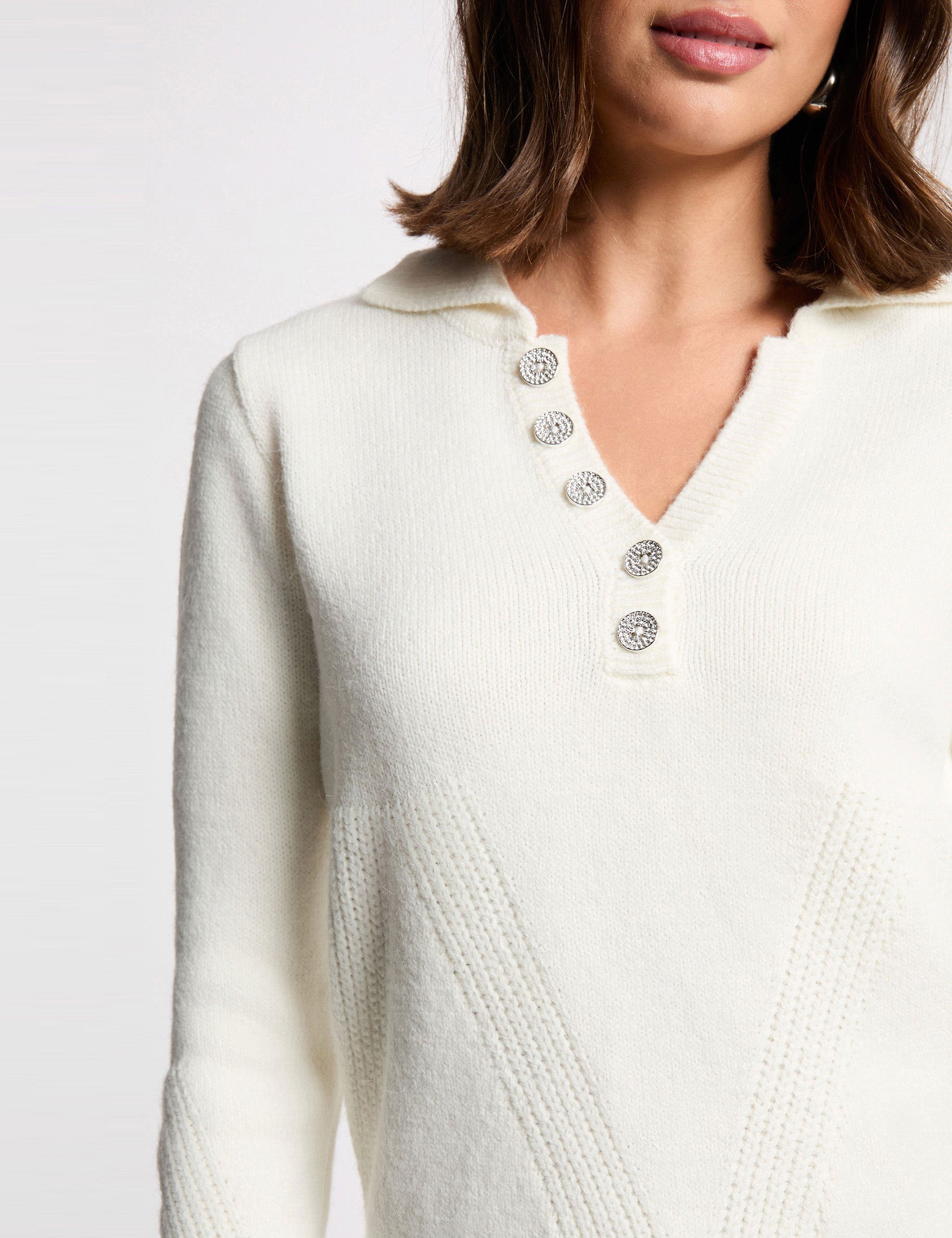 Sweater with a turned-down collar white women