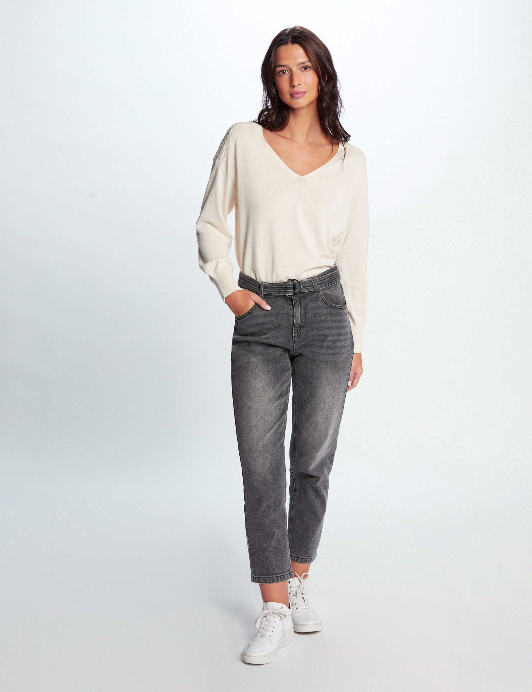 Jumper V-neck and long sleeves ivory ladies'