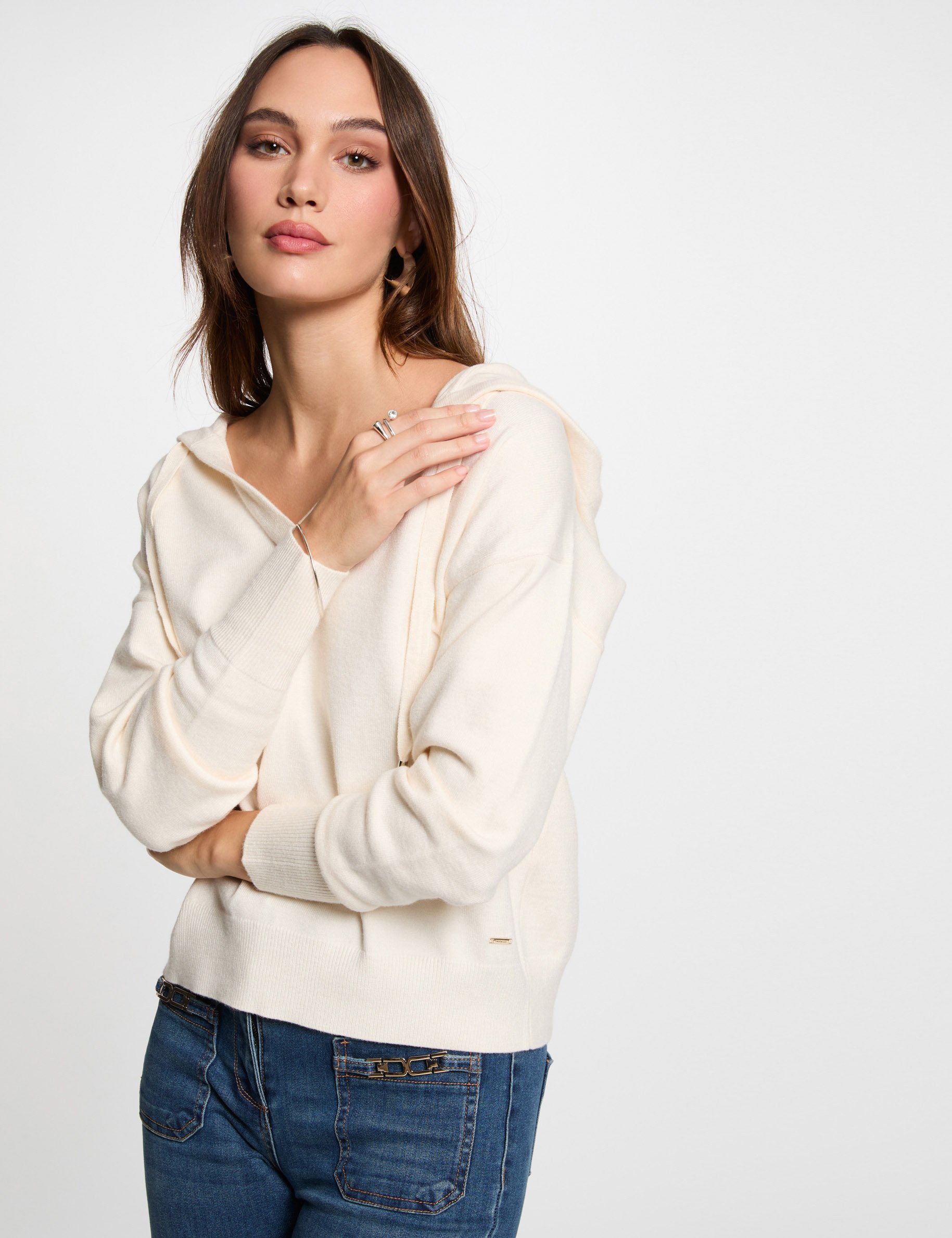 pull col en v a capuche ivoire femme Pull col en V à capuche ivoire femme