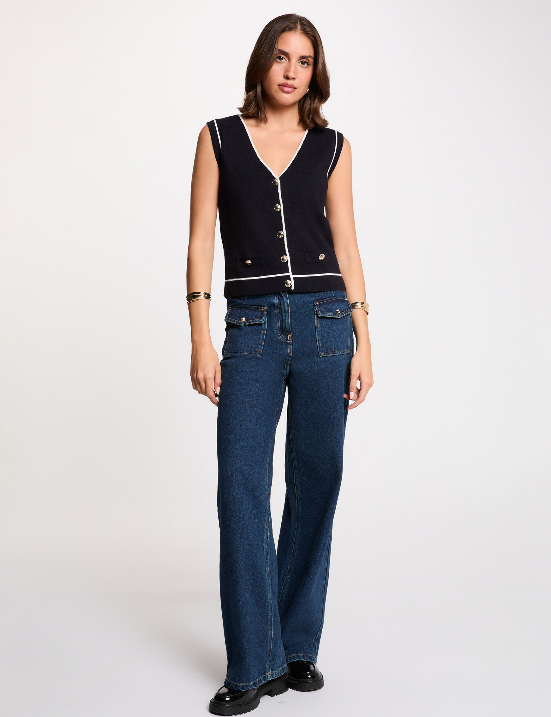 Sleeveless V-neck sweater navy blue women