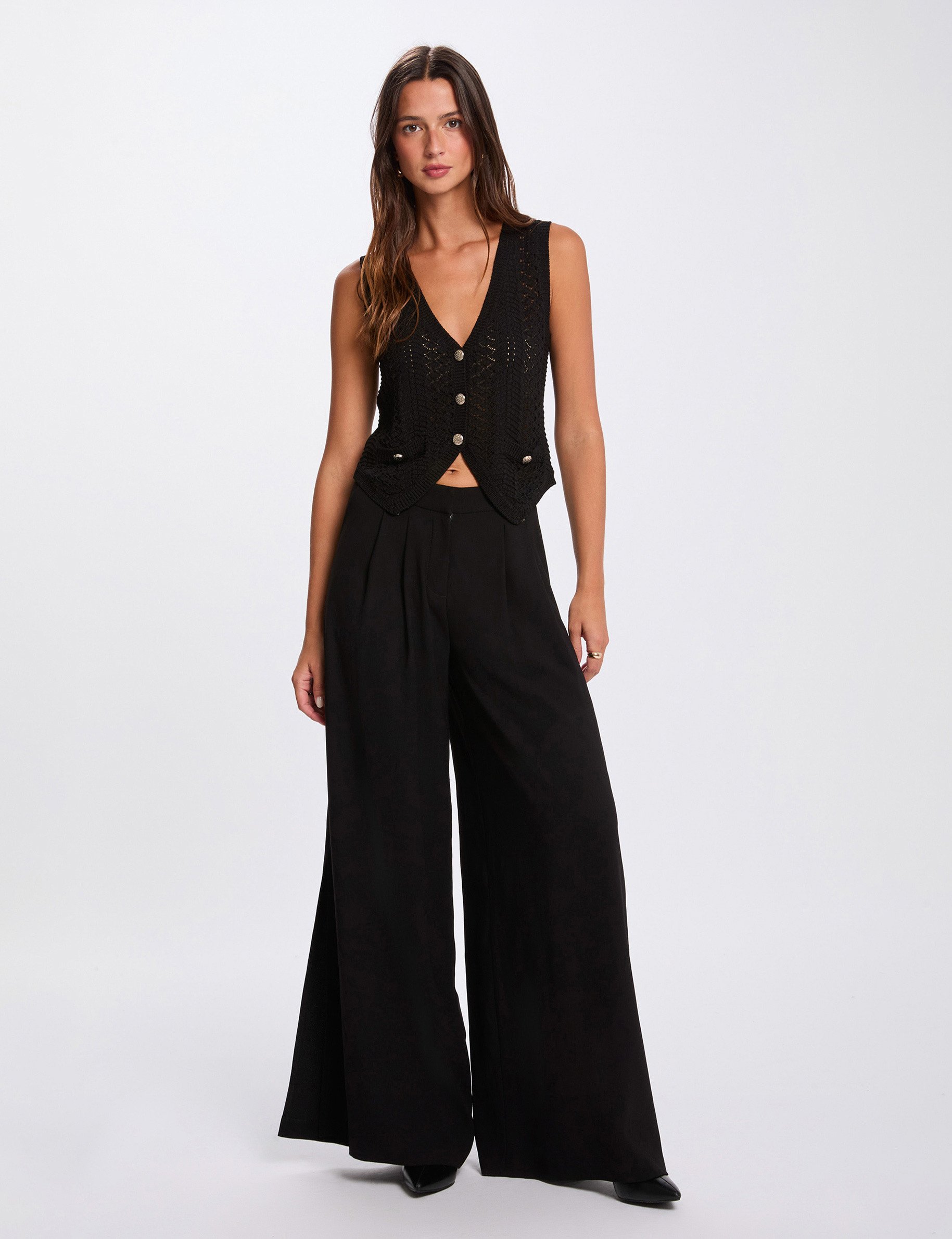 sleeveless v neck cardigan black women Sleeveless V-neck cardigan black women